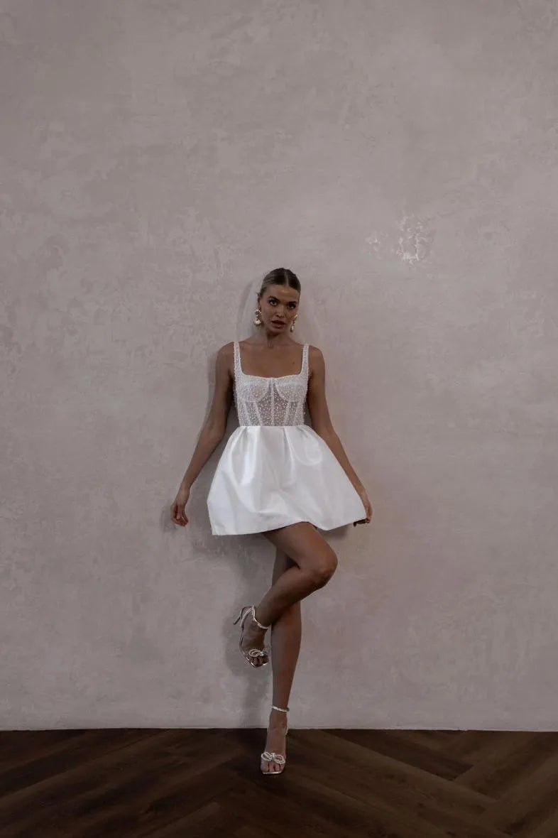 Sexy Lace Square Collar Wedding Dresses Elegant Backless Short Above Knee Mini Sheath Bridal Gowns Vestidos De Novia Ivory