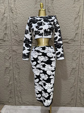 New women bandage jacquard knitted set, black and white flower jacquard short top, hip wrap skirt two-piece set