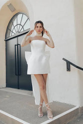 Elegant Short Wedding Dresses Strapless Bow Sleeveless Satin Open Back Pleat Bridal Gown Women Above Knee Vestidos De Noiva White