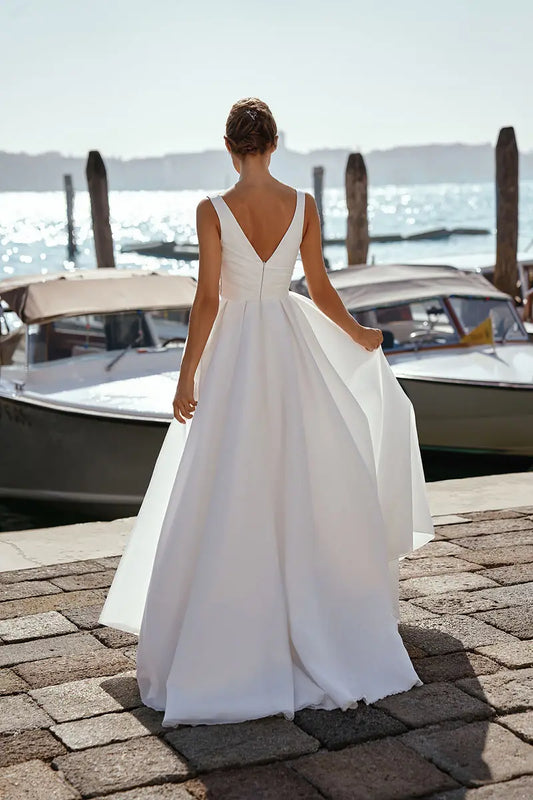 Beach A-Line Wedding Dress Backless Side Slit Floor Length Sleeveless Side Slit For Women Customize To Measures Robe De Mariee