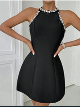 Black Red Color Women Sleeveless Sexy Off the Shoulder A-Line Mini Bandage Dress Diamond Fashion Birthday Party Outfit