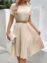 Cross border European and American women's fashionable and elegant ruffled sleeve pleated dress