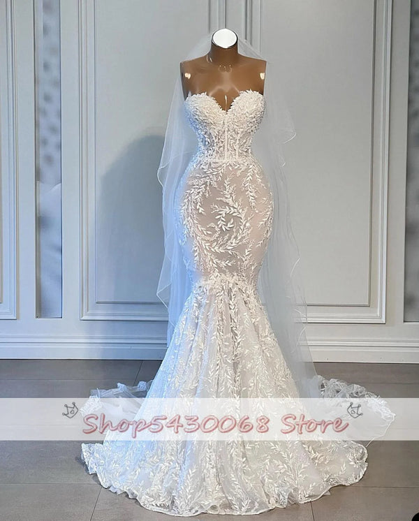 Glamorous Mermaid Wedding Dress Strapless Lace Appliques Bridal Gowns Custom Made Sleeveless Sweep Train Vestido de novia