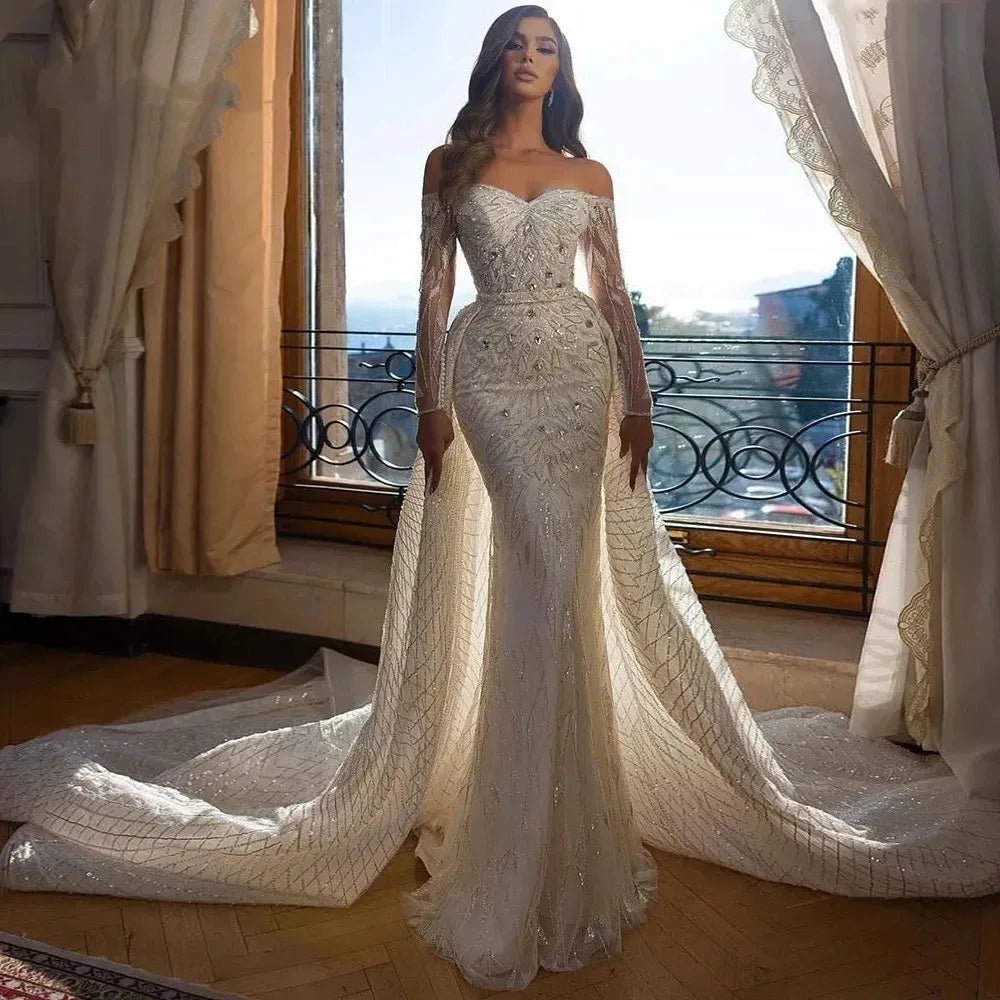 Haohao V-Neck Sleeveless Crepe Mermaid Wedding Dress Simple Spaghetti Strap Court Train Cut Out Back Bridal Gown Custom Made