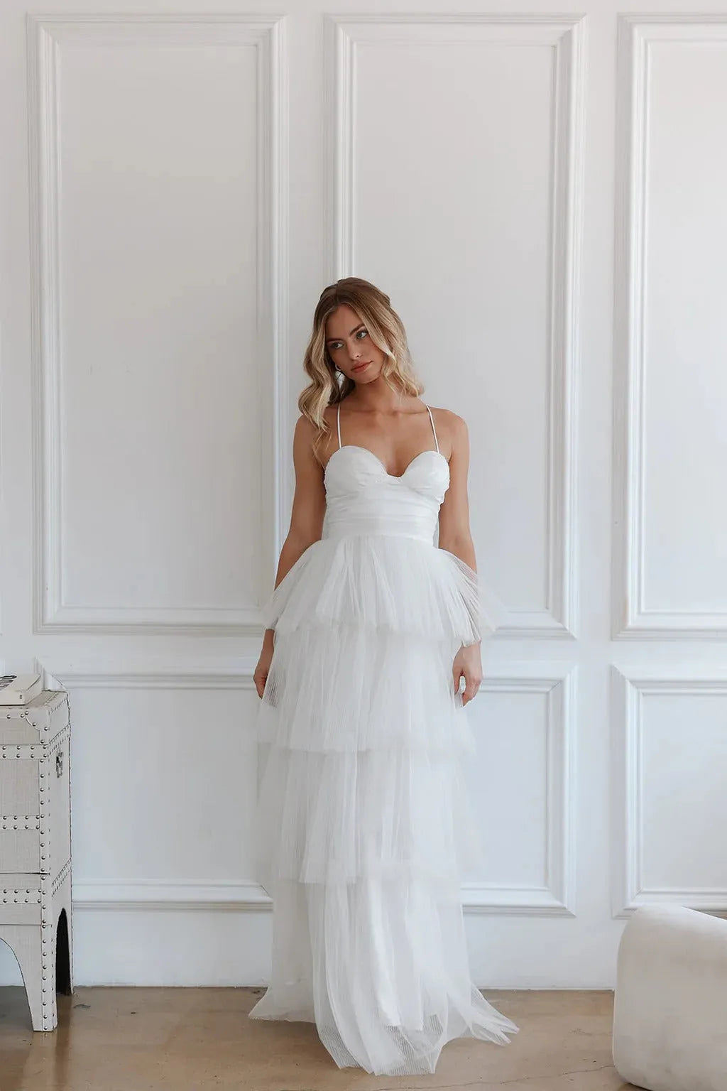 Layers of Tulle with Criss-cross Back Wedding Dress Train Dress Satin Bow Court Bridal Gown Vestido De Novia Simple Skirt