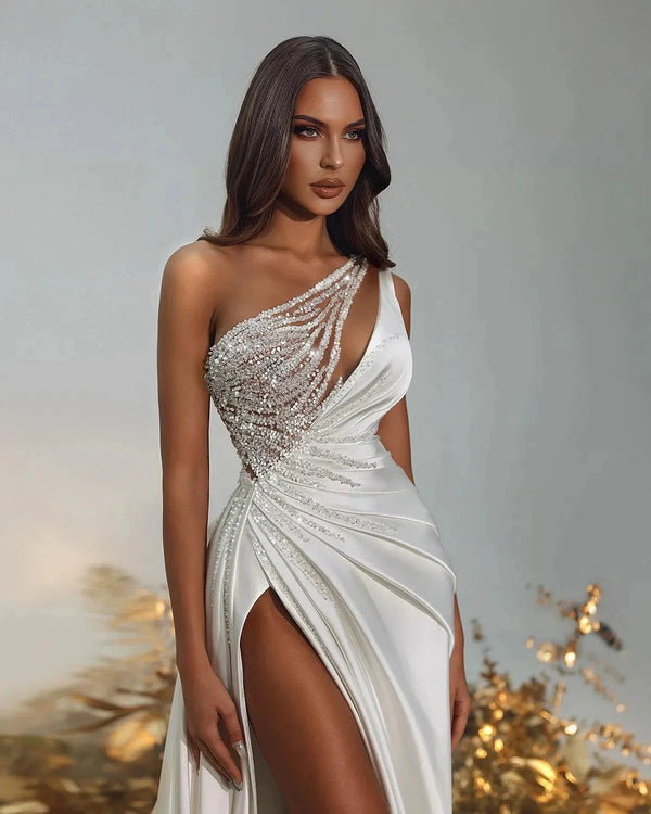 Simple Sequined Wedding Dresses Sexy High Side Slit One Shoulder Ball Gowns Smooth Pleat Satin Sweep Train Formal Bridal Party