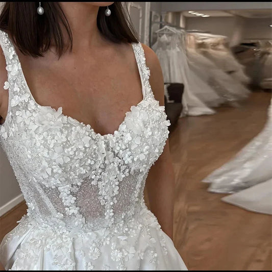 Haohao Elegant Spaghetti Straps Satin Wedding Dress For Women V-Neck Lace Appliques Slit Backless Sleeveless Bridal Gown