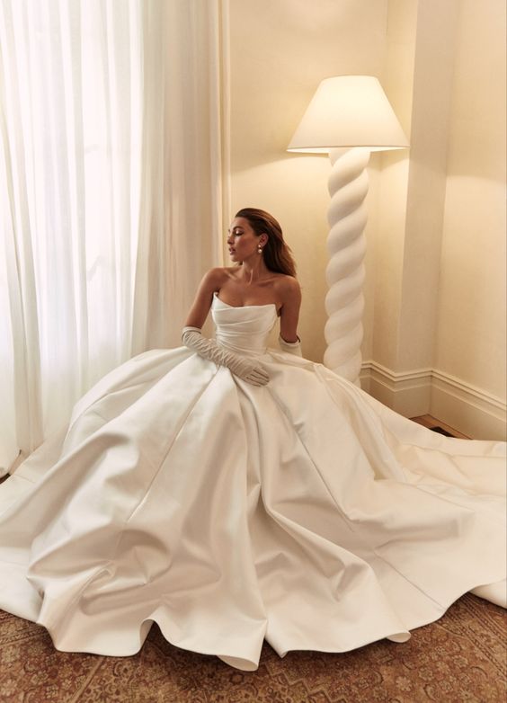 Robes de mariée en Satin simples, ligne a plissée, robes de bal de princesse formelles, robes de soirée sur la plage, sans gants 