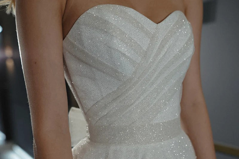 Abito da sposa glitter senza spalline Abite con paillettes Shinny Bride Abite di abiti da sposa a pieghe senza maniche