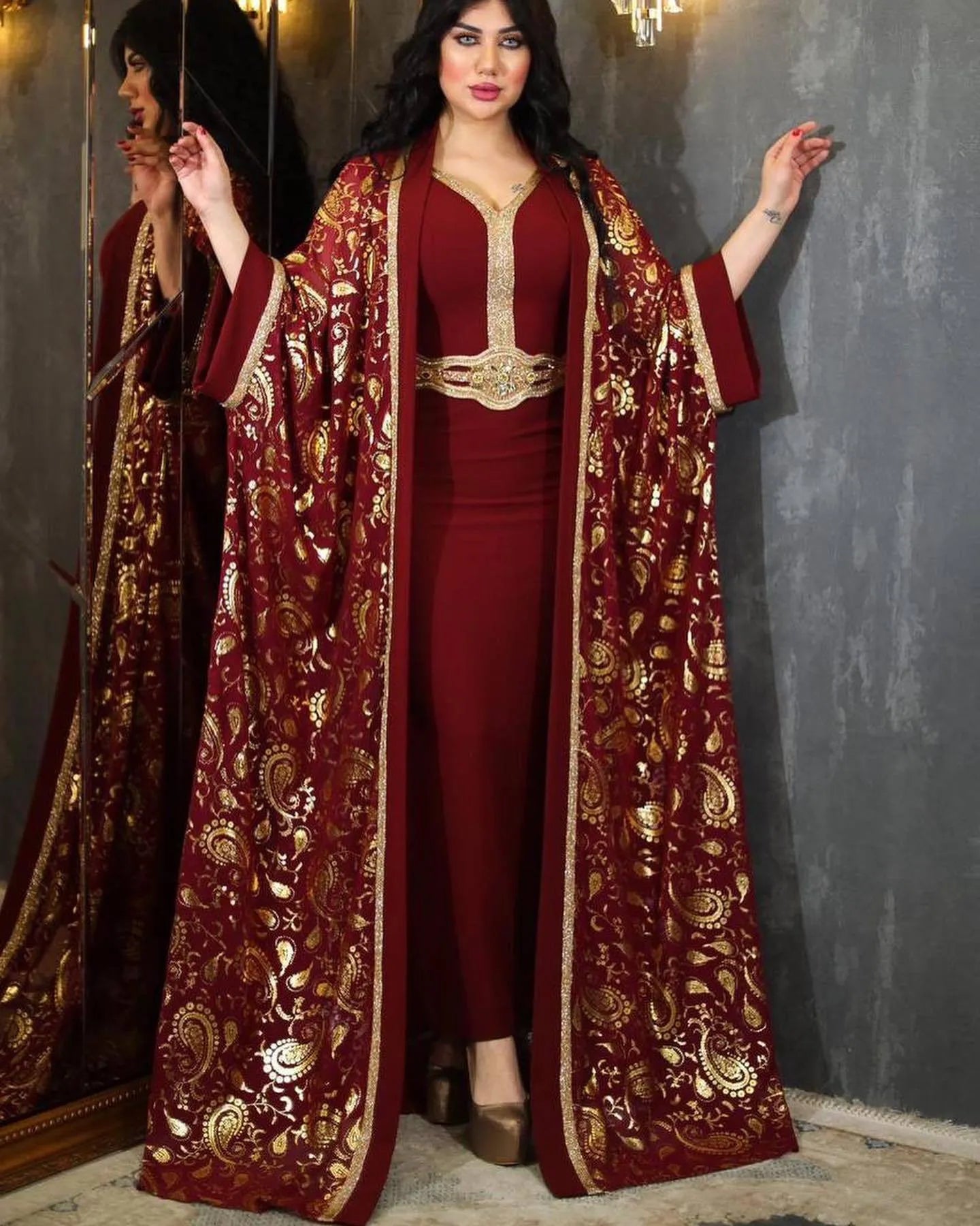 Moda musulmana Eid al-adha de dos piezas con estampado dorado con cuello en V Abaya y chaleco vestido largo sobre prendas ropa árabe para mujer