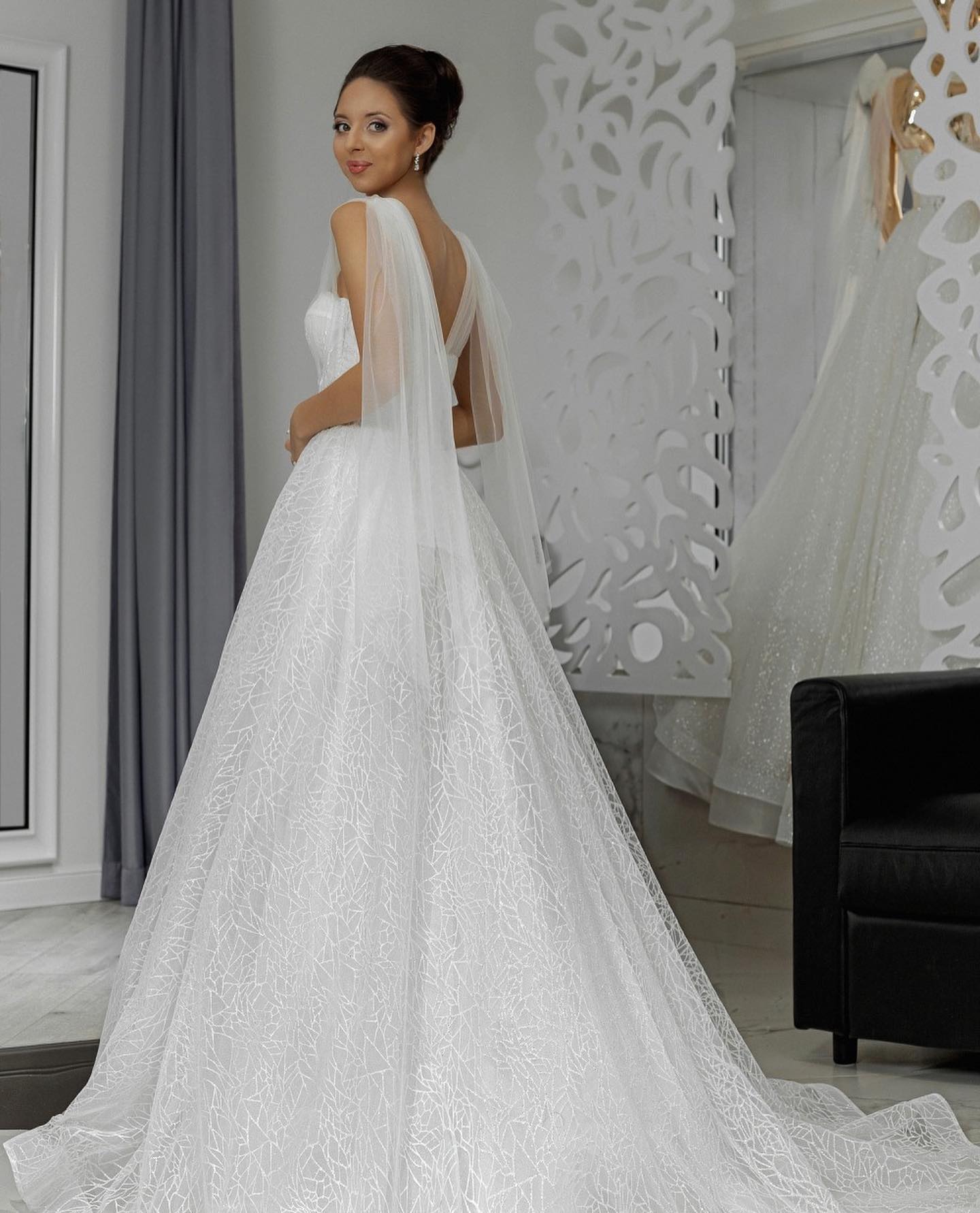 Uma linha Vestidos de noiva Duas tiras de renda Appliqque Vestidos de noiva Vestidos de Novia Robe de Mariée