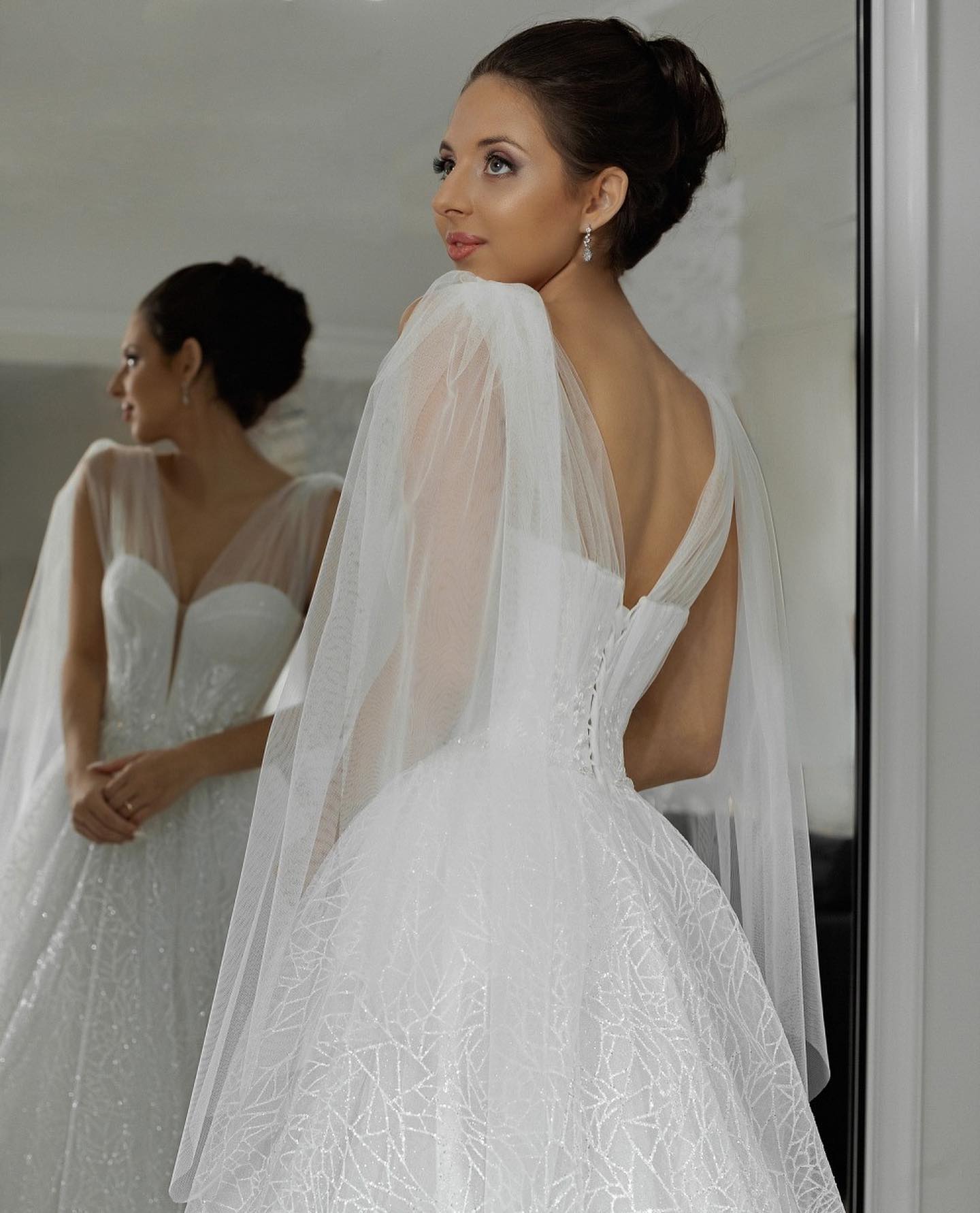 A Line Wedding si veste a due cinghie in pizzo Appliqque Abiti da sposa Vestidos de novi Robe de Mariée