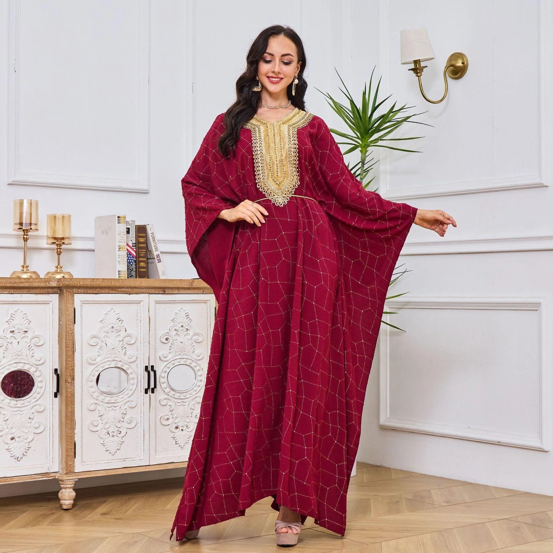 Vestido largo de moda Dubai Abayas para mujer rebordear manga de murciélago cuello en V ropa con cinturón elegante trajes musulmanes Mujer