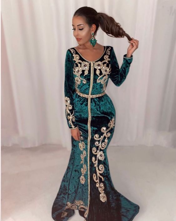 فستان Caftan Hunter Green Mermaid Prom Sexy V Neck Velvet Long Sleeve Gold Lace الفستان الرسمي للحفلات