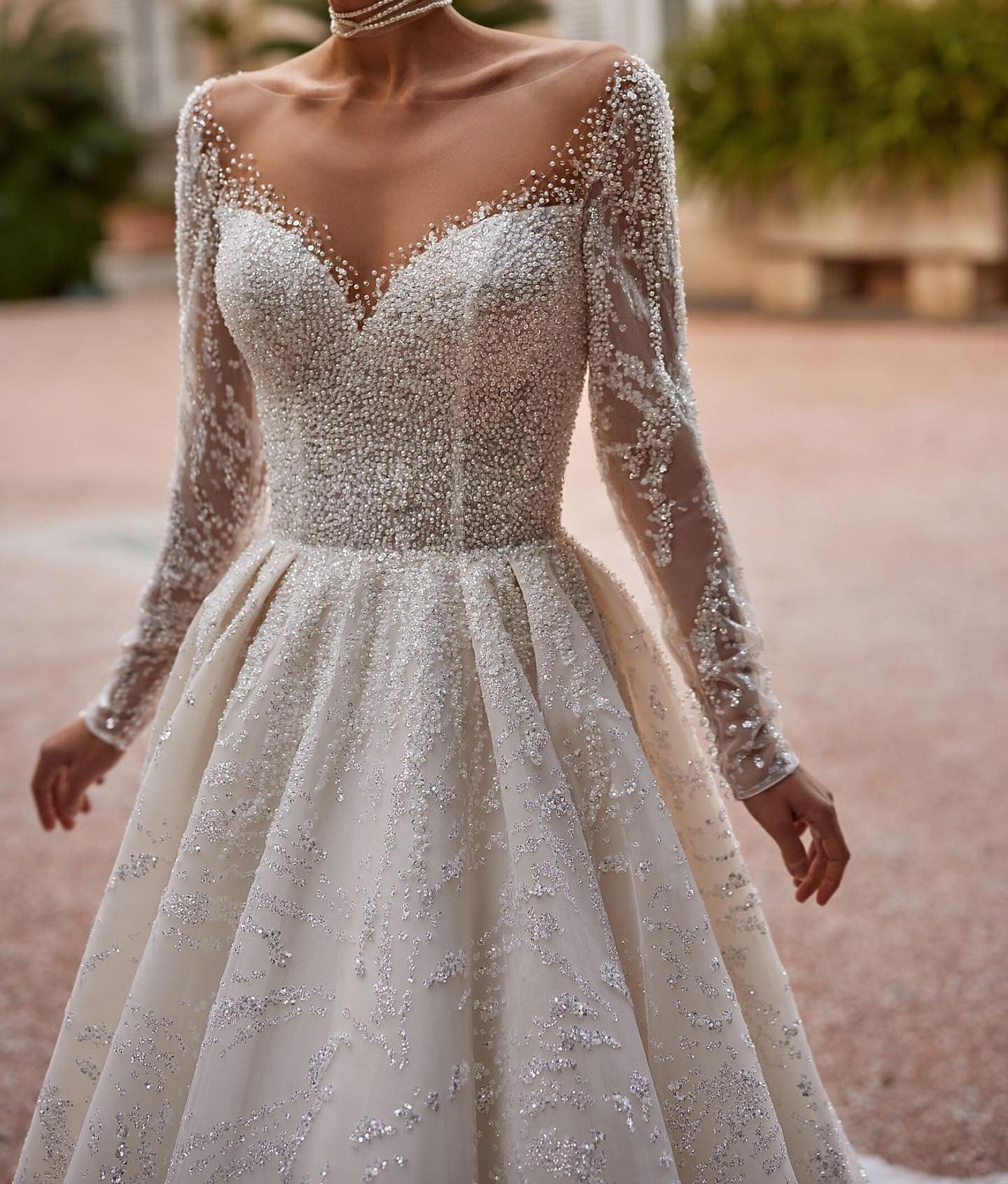 فستان زفاف بأكمام طويلة من O-neck Sparkly Pearls Glitter Bride Robe A-line Long Bridal Gown Robe De Mariée