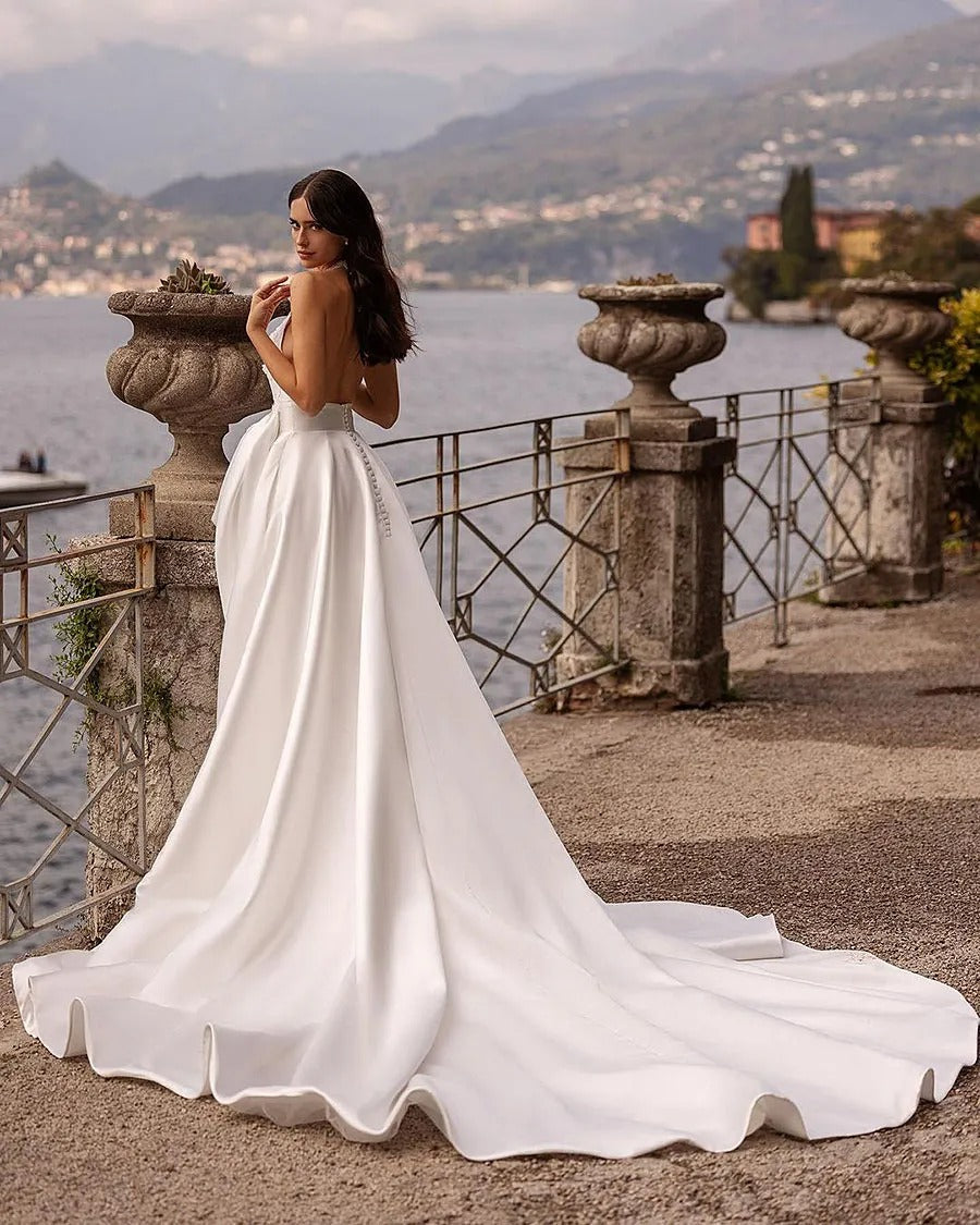 فستان زفاف عتيق A-line Halter Bride Robe Appliques الأنيق بطول الأرض فساتين الزفاف Vestidos De Novia