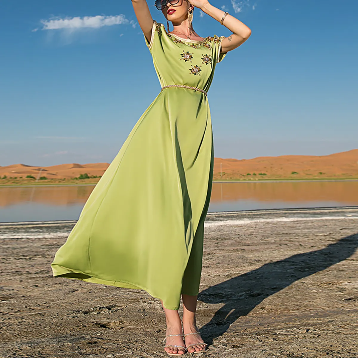 Vestido largo musulmán de satén, hecho a mano, con diamantes de imitación, elegante, sólido corto, manga, cuello redondo, ropa con cinturón, elegante, 2023