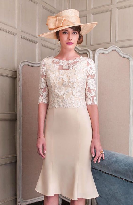 Latest Unique Lace Mother of the Bride Dress Round Neck Mother Gowns Knee Length 3/4 Sleeve Wedding Party Dress Mermaid