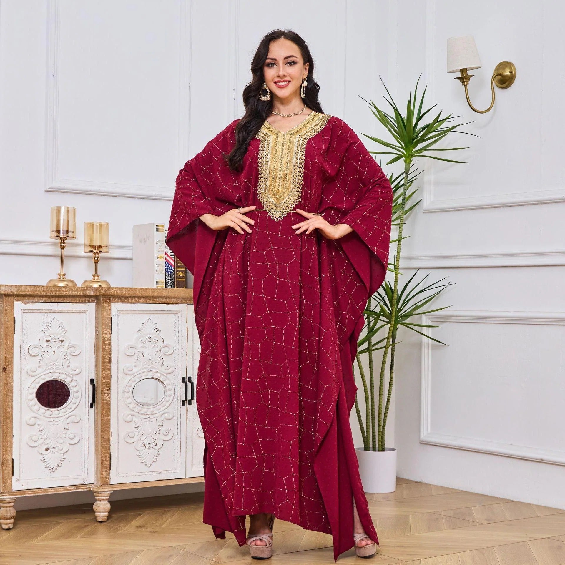 Mode lange jurk Dubai Abayas voor vrouwelijke kralen Batwing mouw v-hals riem klederen elegante moslimkostuums vrouw