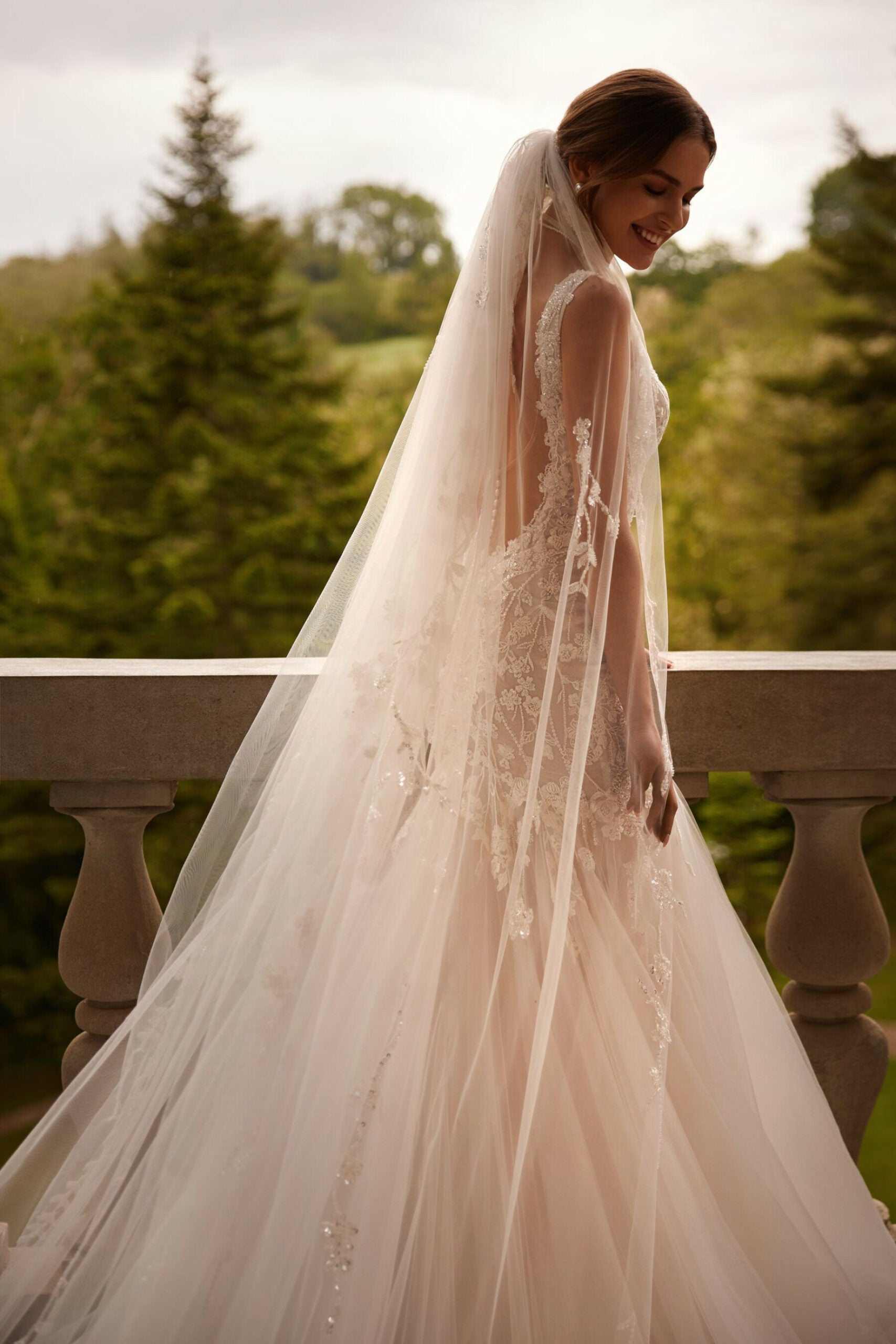 Vestido de noiva da moda para mulheres de lantejoulas de laca de lacos de decote em vércia em vércia de renda em vércla