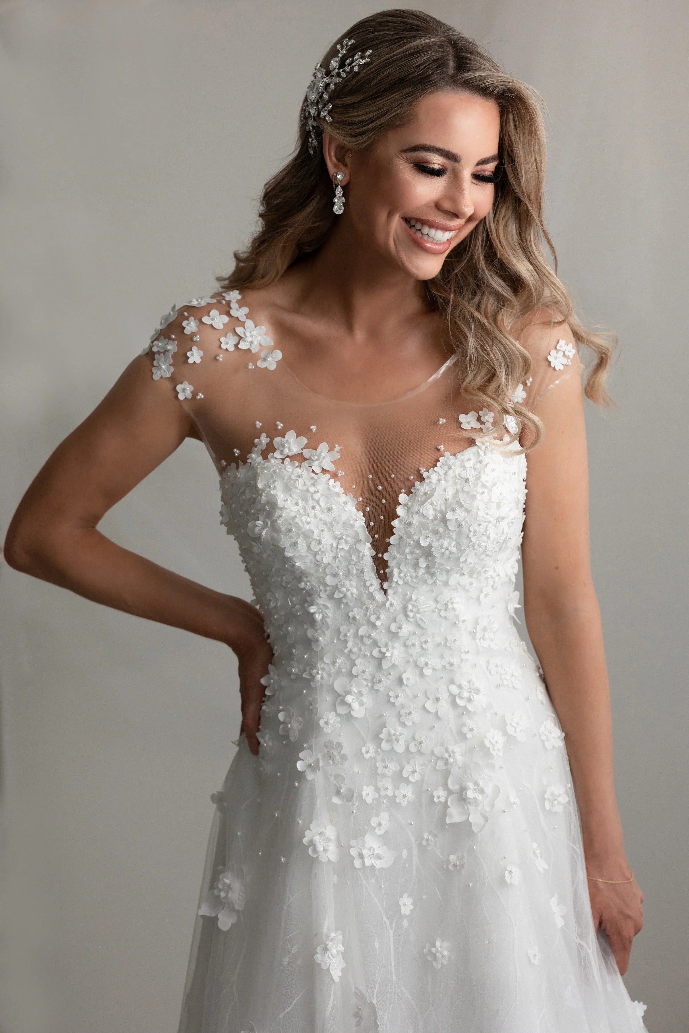 K élégant a-ligne robes De mariée pour les femmes mancherons Illusion Appliques perles boutons robes De Novia Brautmode 