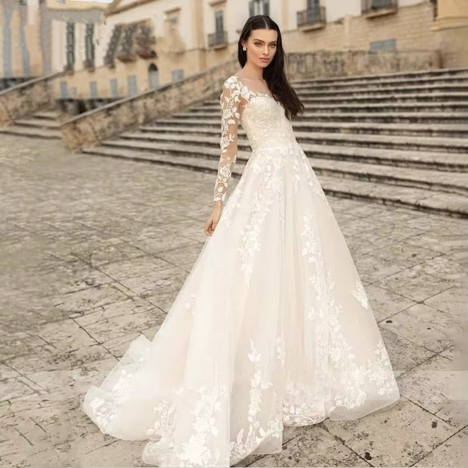 Modern Charming Scoop Neck A-Line Tulle Wedding Dresses Vintage Lace Up Appliques Bride Gowns Elegant Long Sleeve Robe De Mariee