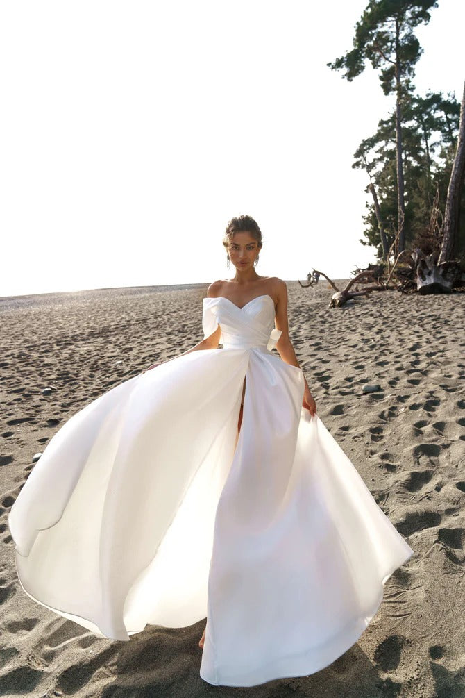 Abiti da sposa sexy da spiaggia Donne Spaccate Scheda una spalla Abito da sposa abiti da sposa in raso Abbazia estiva Robe De Mariage