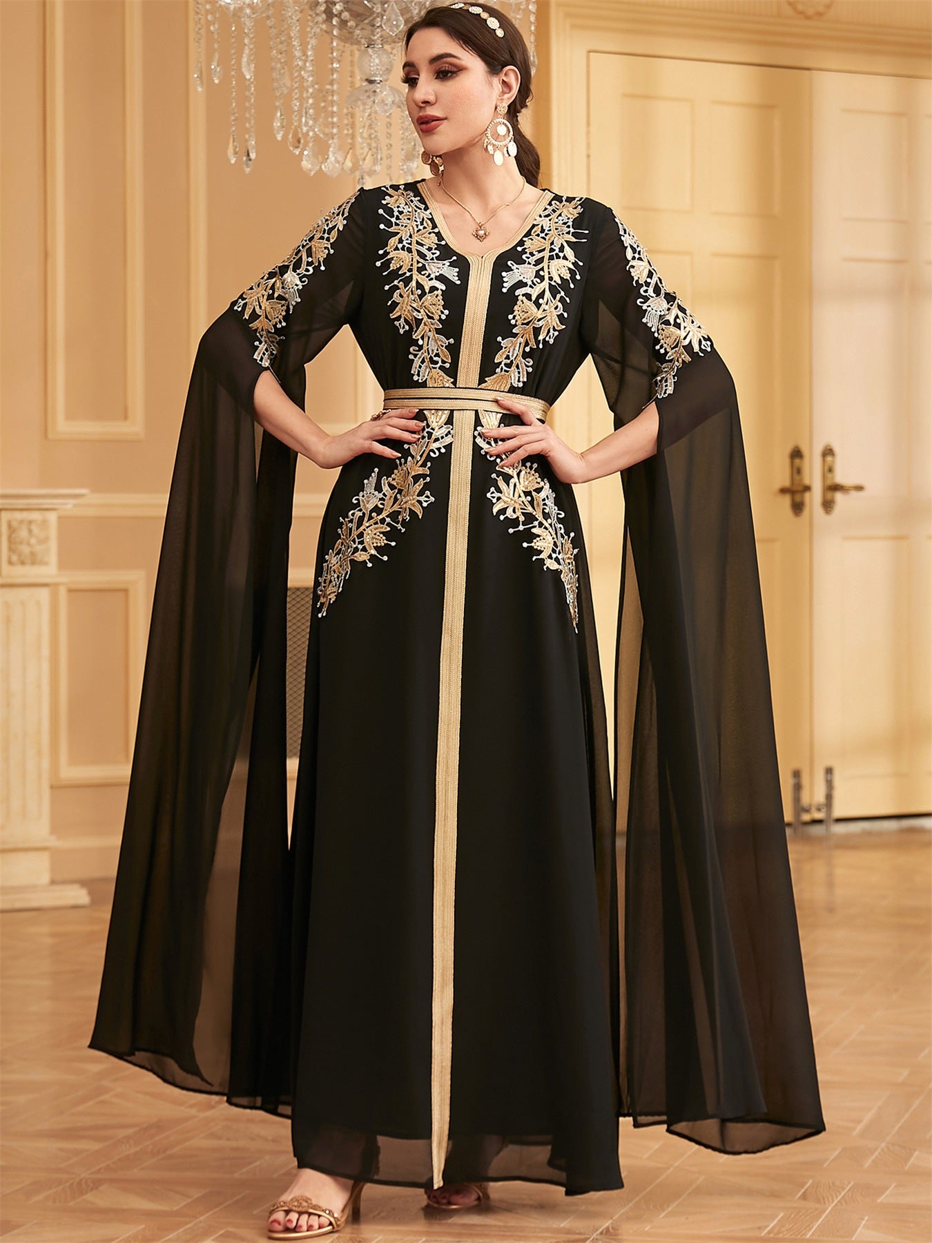 Dubai Fashion Elegant Super Long Sleeve Black Long Dresses Sequins Appliques Belted Party Abayas Arab Saudi Women Robe