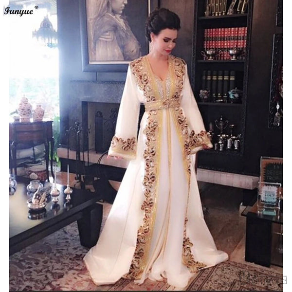 White Muslim Evening Dresses Long Luxury Dubai Kaftan Dress Long Sleeves Formal Dress Evening Party Gown Prom