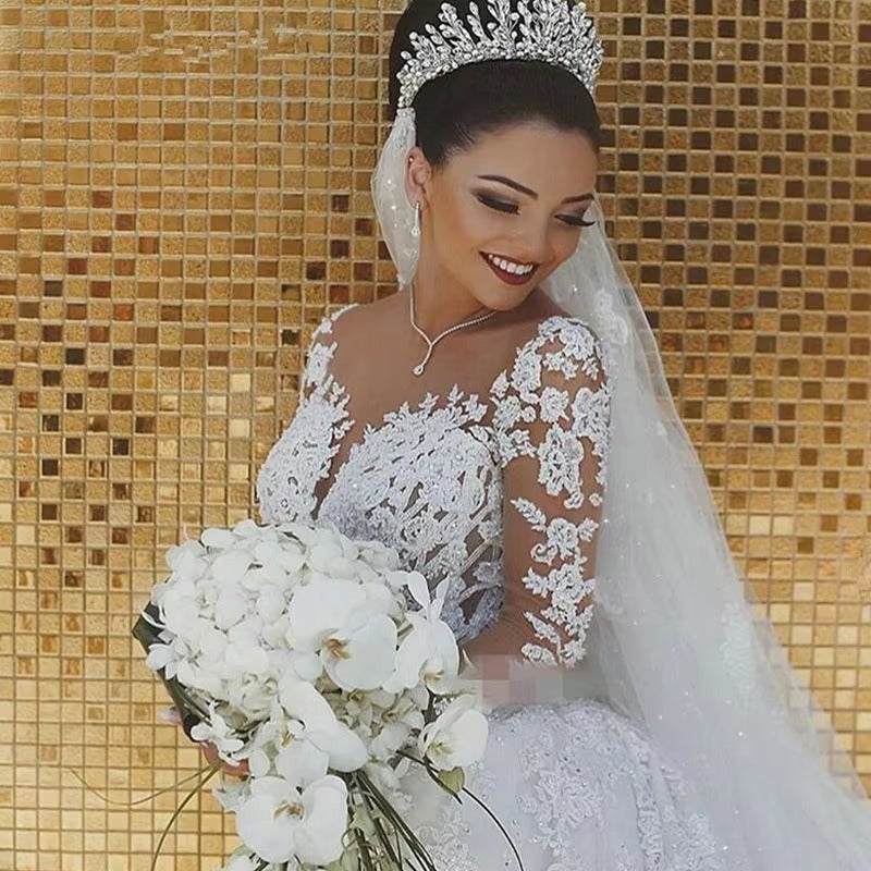 Funkelnde Spitzen Hochzeitskleid Meerjungfrau Illusion Mieder Vestido de noiva Langarm Langarm Sheer Neck Applizes Brautkleider Frühling Frühling