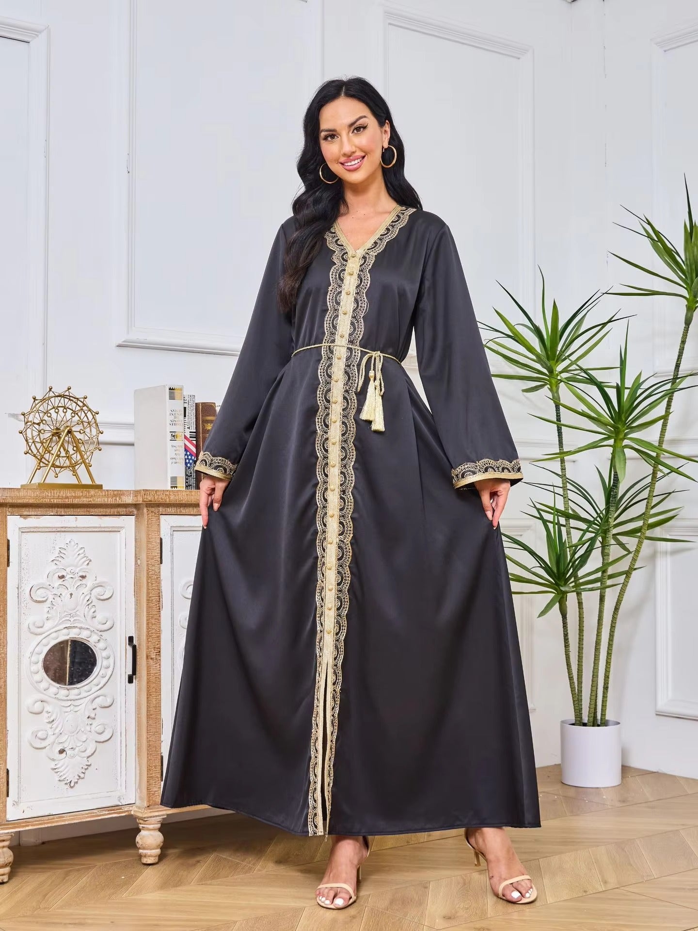 Modesta moda vestidos longos turcos roupas islâmicas para mulheres bordados de manga cheia de galhes em vil de gola em V muçulmana abaya