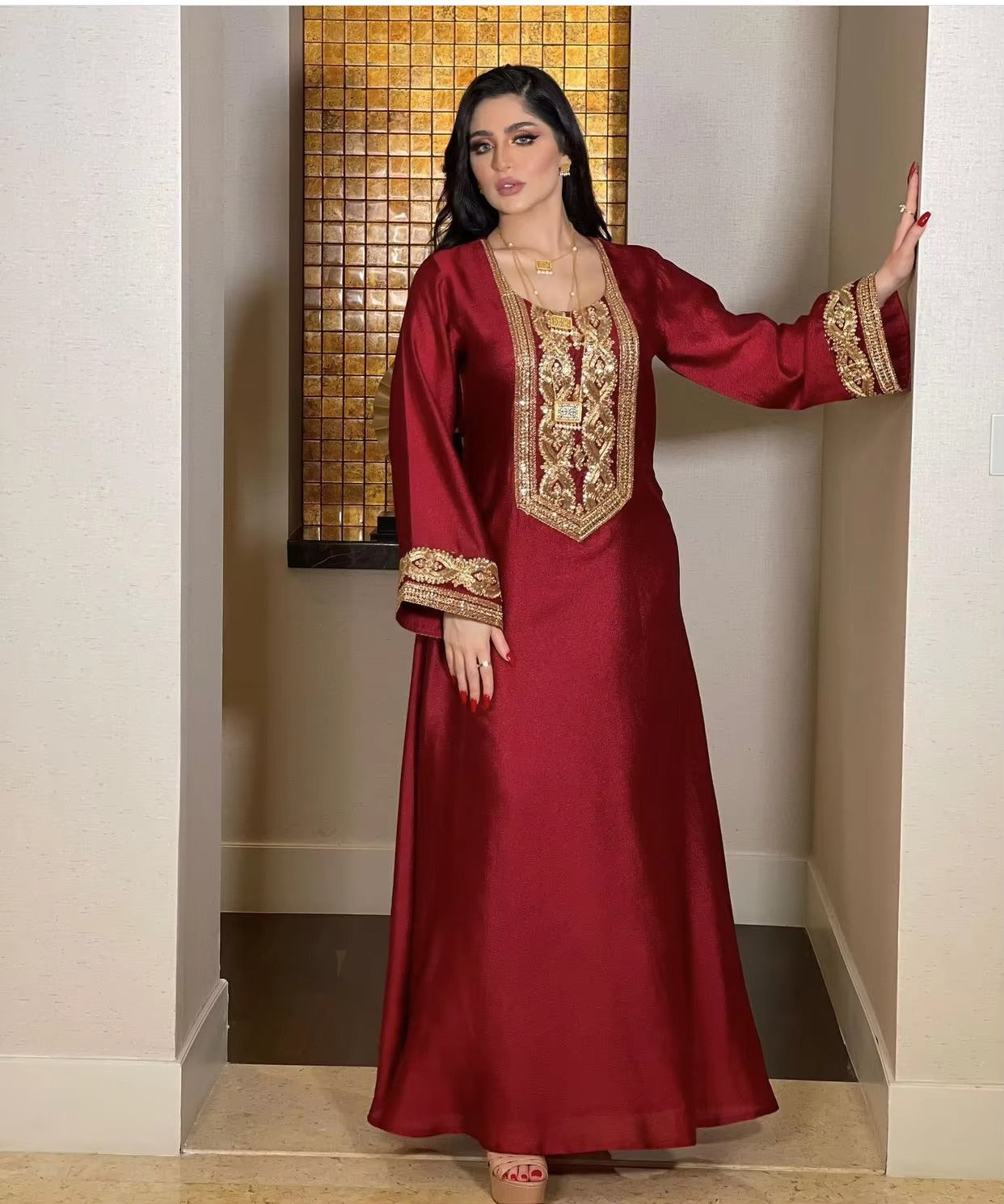 Vintage Ethnic Embroidered Abaya Dress for Women Autumn 2021 Middle East Dubai Arabic Oman Kuwait Moroccan Kaftan Muslim Clothes