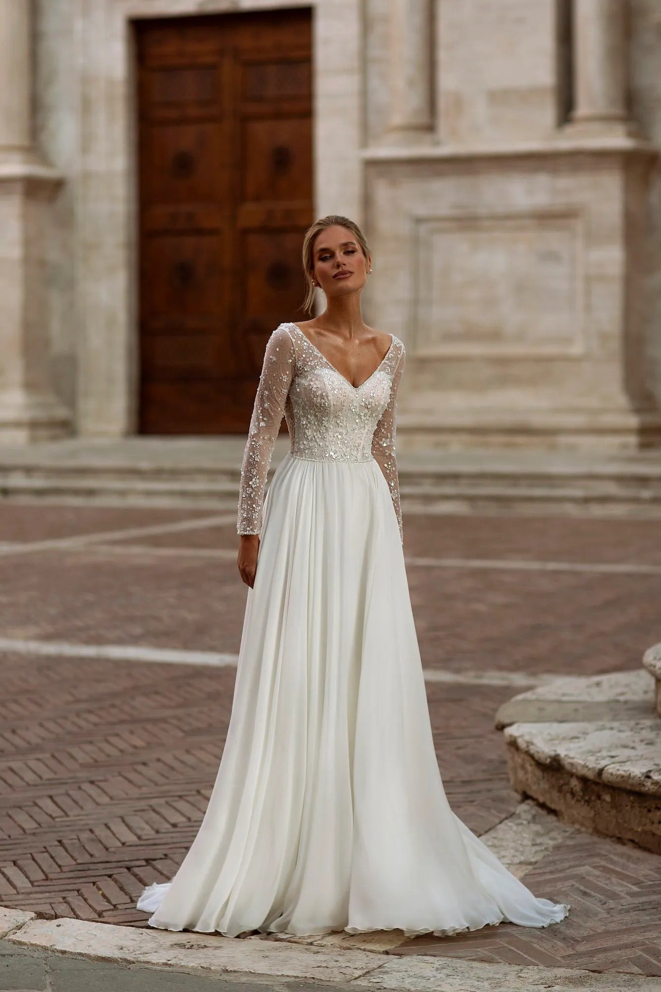 Vestidos de novia bohemios de manga larga, vestido de novia con lentejuelas y cuello en V, vestidos de novia de gasa con cuentas 