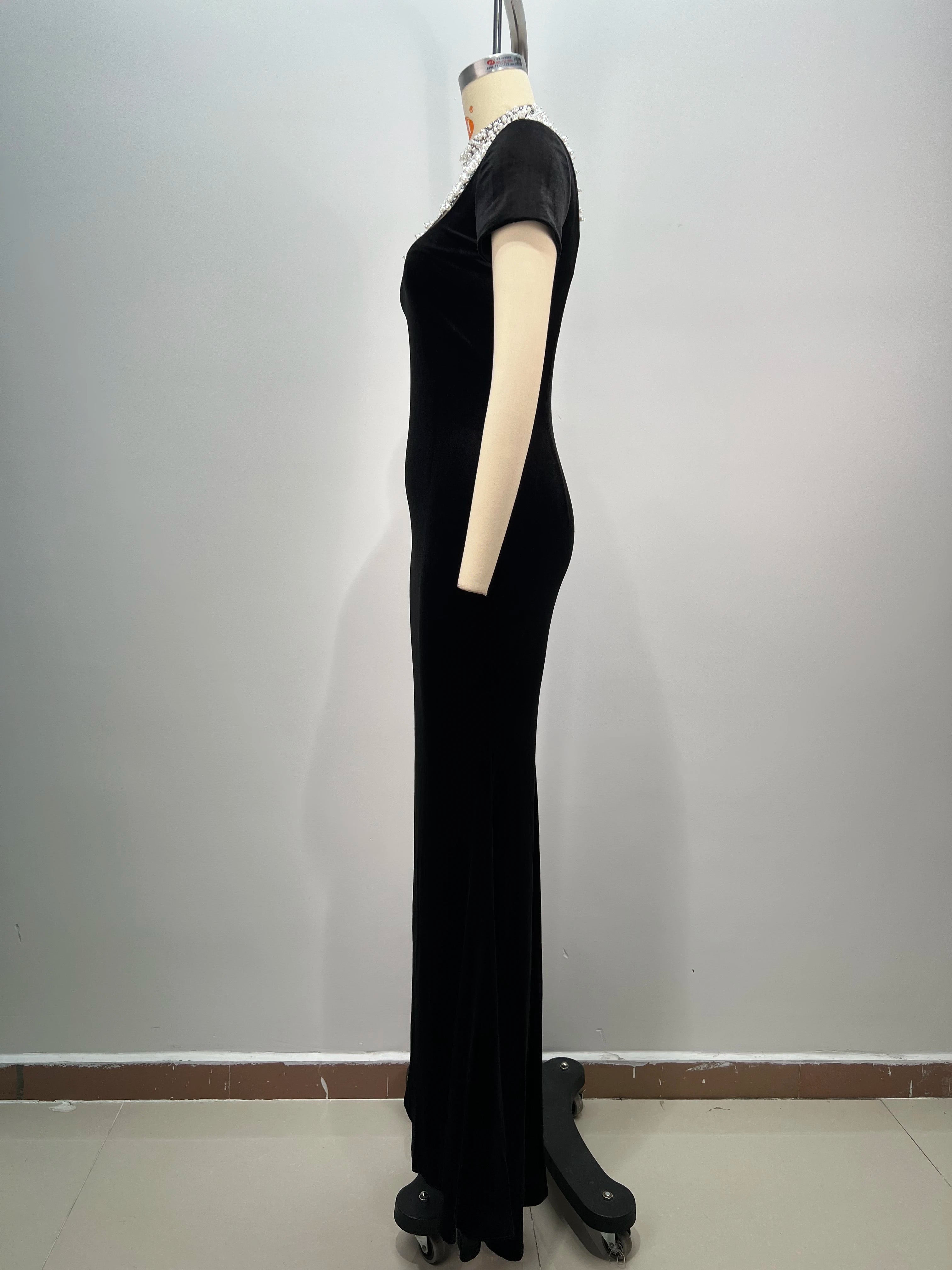 High Quality Women Short Sleeve Pearl Beading Velvet Bodycon Long Dress Elegant Evening Party Celebrate Cocktail  Dress