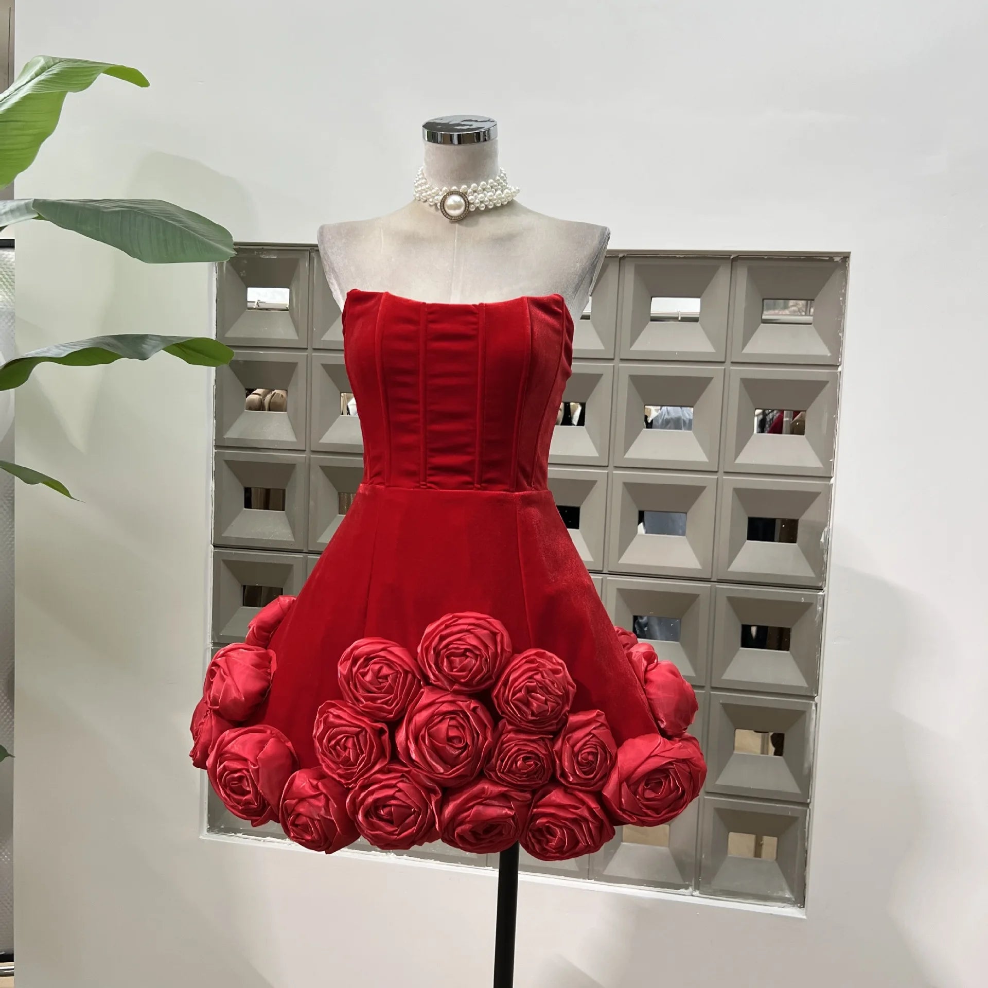 Black Red Women Sexy Strapless Velvet Ball Gown Mini Cute Dress Birthday Party Girls' Date Photo Shoot Outfit Vestido