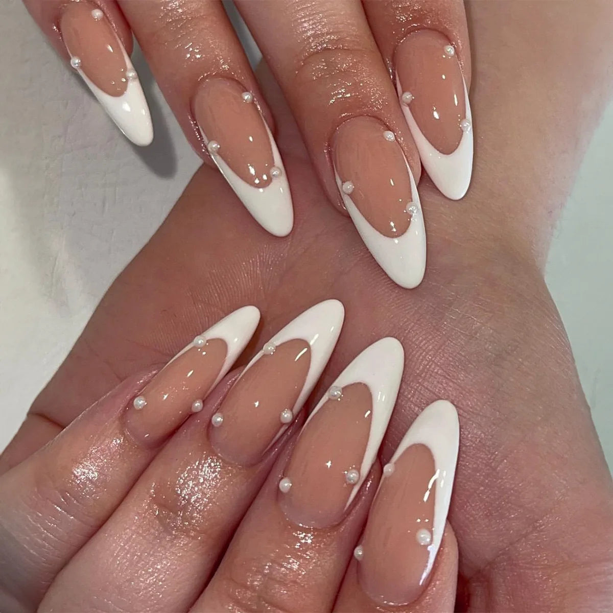 White French Style Fake Nails Gentle Pink Press on Nails 3D Bowknot Design Almond Charm Manicure Korean Fashion False Nail 24Pcs