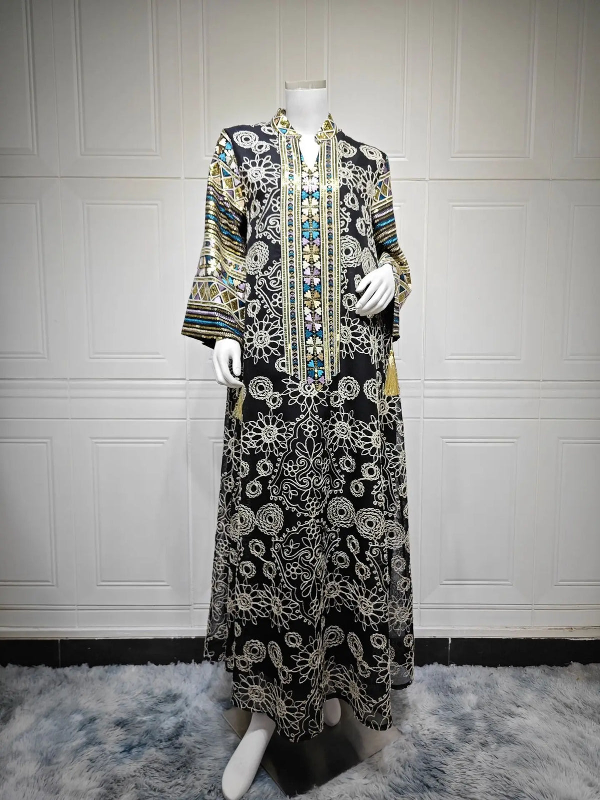 Ramadan Dubai Floral Embroidery Abayas Muslim Elegant Split Sleeve Tassel Decoration Women Evening Dresses Loose Luxury Kaftan