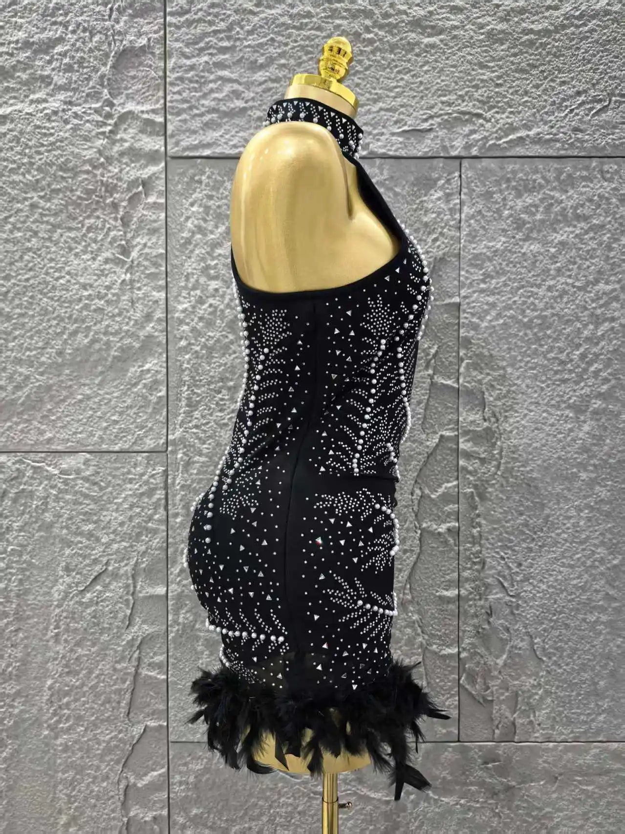 Black Color Women Sexy Off the Shoulder Beading Feathers Bodycon Mini Bandage Dress Celebrate Nightclub Party Bar Singer Outfit