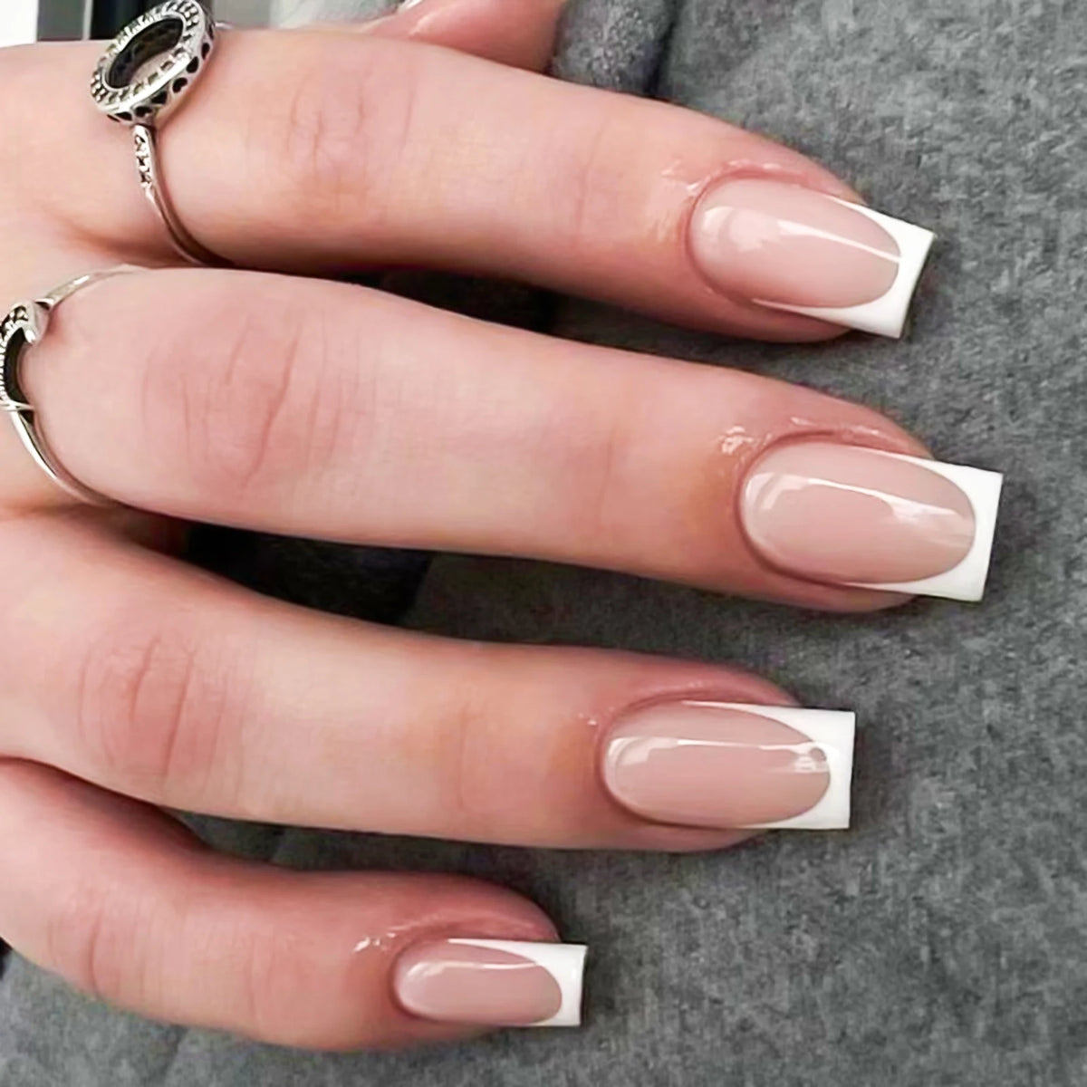 Minimalist White French Fake Nails Nude Color Full Cover Acrylic Press On Nails Detachable Stick-on False Nails Patches 24Pcs