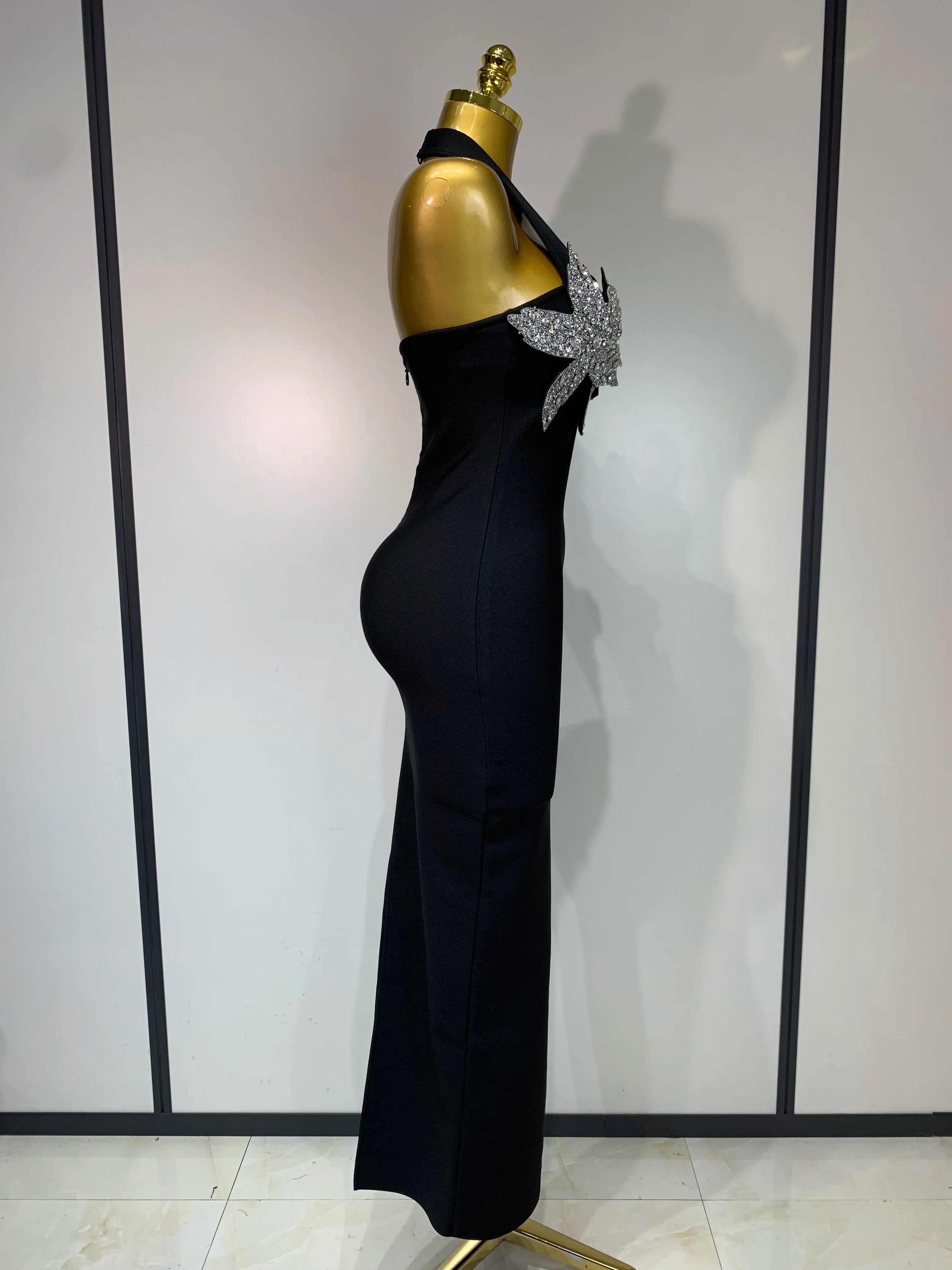 Women Sexy Sleeveless Halter Backless Shiny Diamond Flower Bodycon Bandage Dress Celebirty Elegant Evening Party Birthday Dress