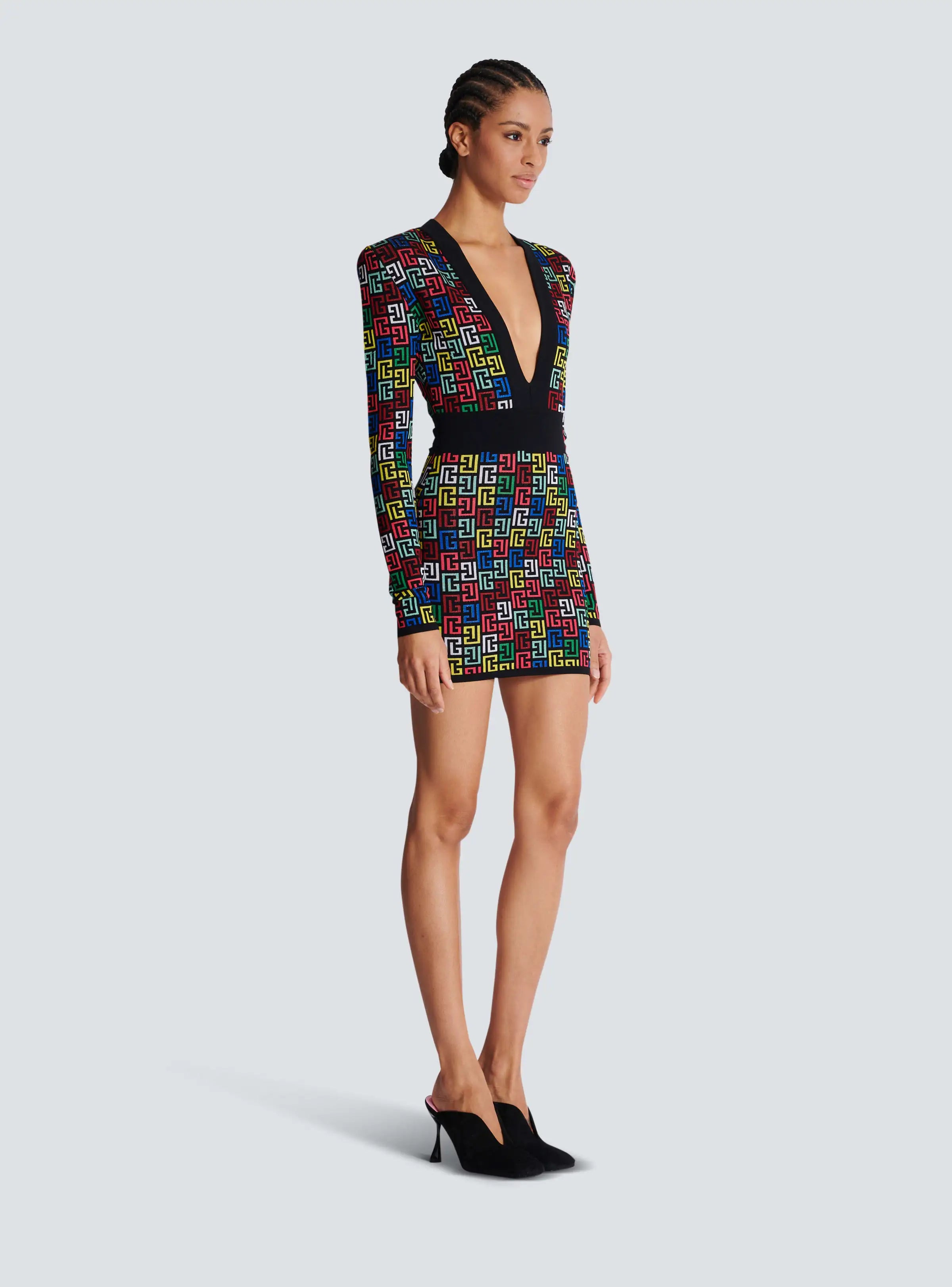 2024 New Arrival Women Long Sleeve Deep V-Neck Bodycon Mini Jacquard Bandage Dress Elegant Evening Party Cocktail Outfit
