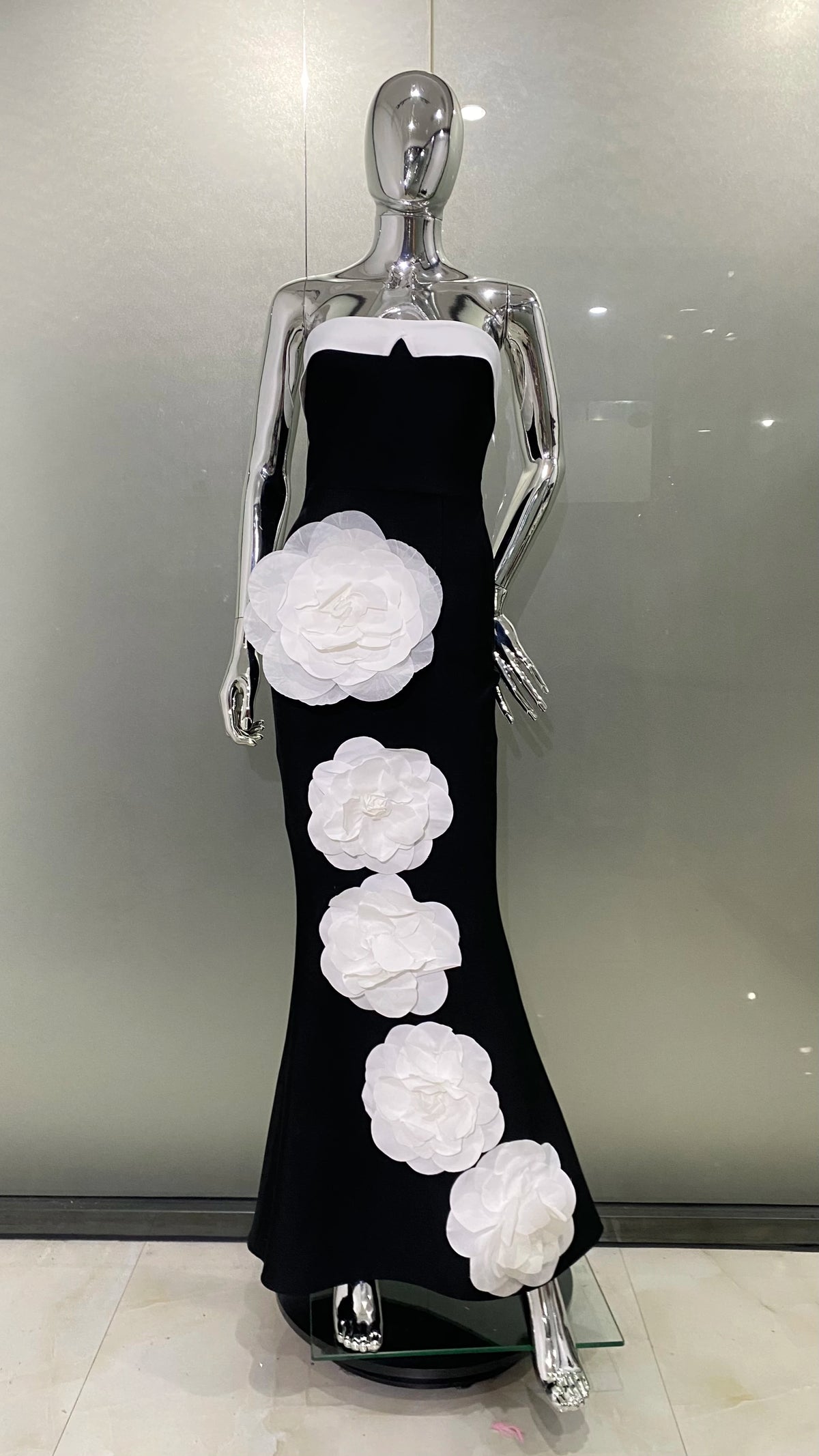 New Arrival Women Sexy Strapless Bodycon Long Bandage Dress White Florals Elegant Evening Party Celebrate Birthday Dress