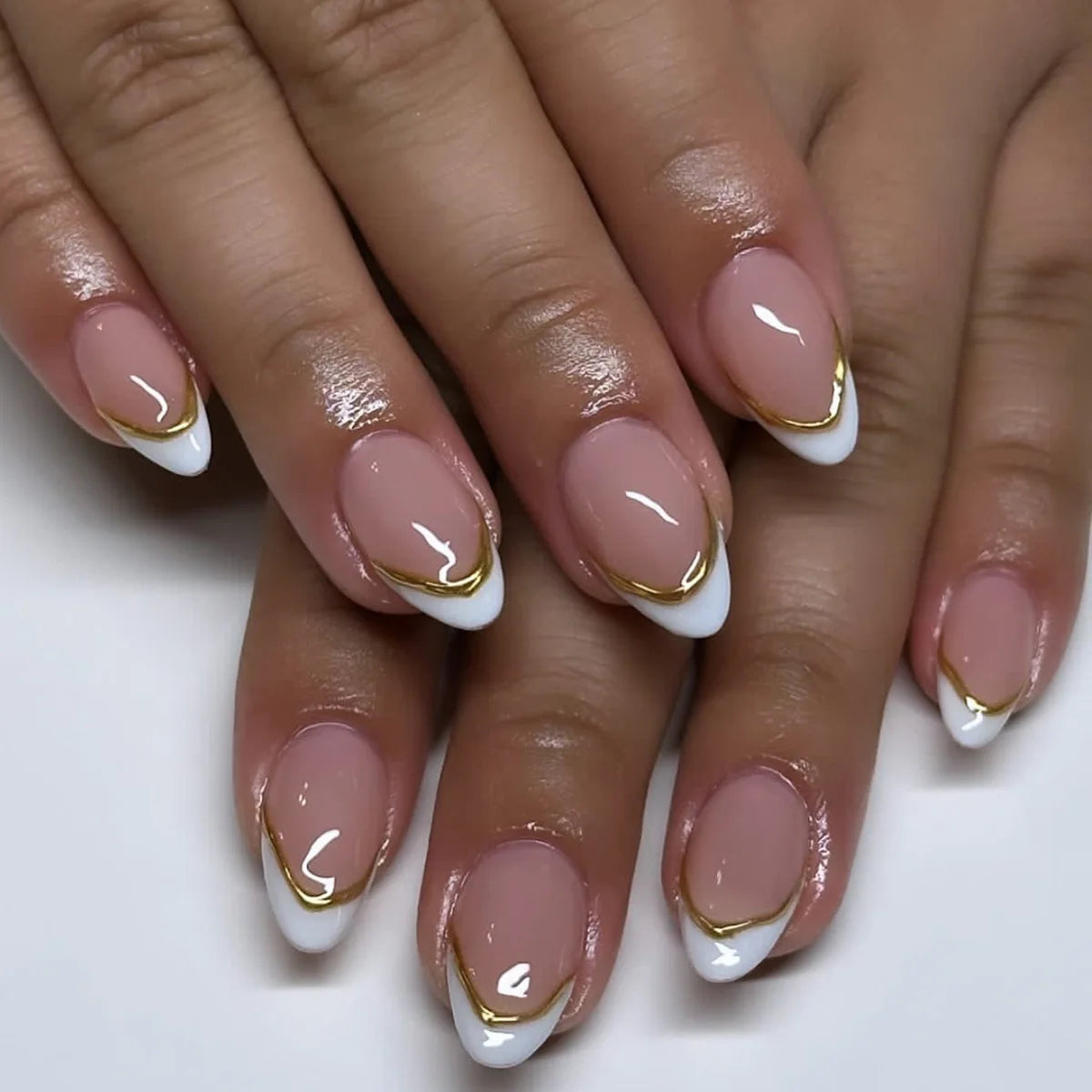 24Pcs Simple Almond Fake Nails Art with Glue Nude Color French Press on False Nails Black Stripes Design Wearable Oval Nail Tips