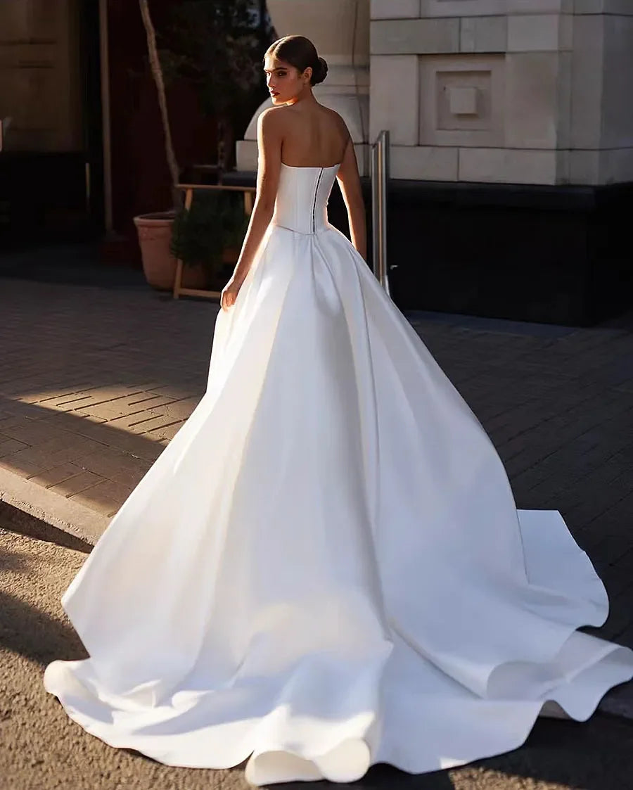 Elegant Luxury Pearl Wedding Dress With Sexy backless Slit A Line Ball Gown Strapless Bridal Gowns Back Button Vestido De Novia