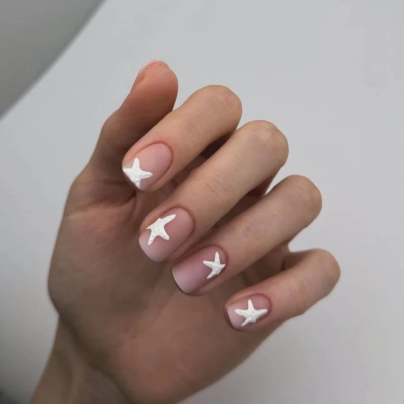 Short Round Head Fake Nails Y2K Girls Press on Nails Pink Star Designs Party Holiday Charms Manicure Women False Nails Patches