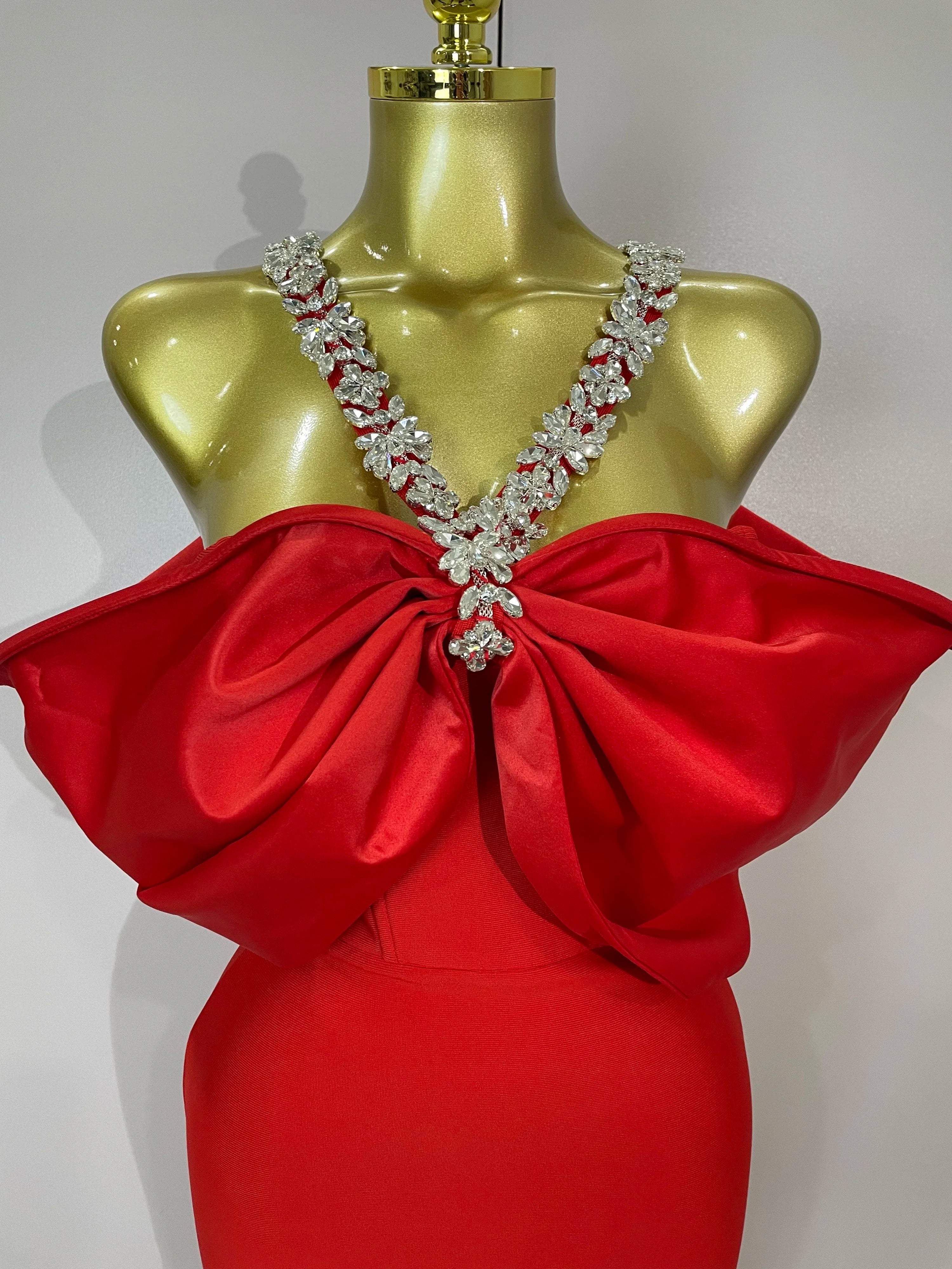 Luxury Rhinestone Chain Red Off Shoulder Vintage Butterfly Chic Bodycon Long Dress 2025 Elegant Evening Party Birtyday Clothing
