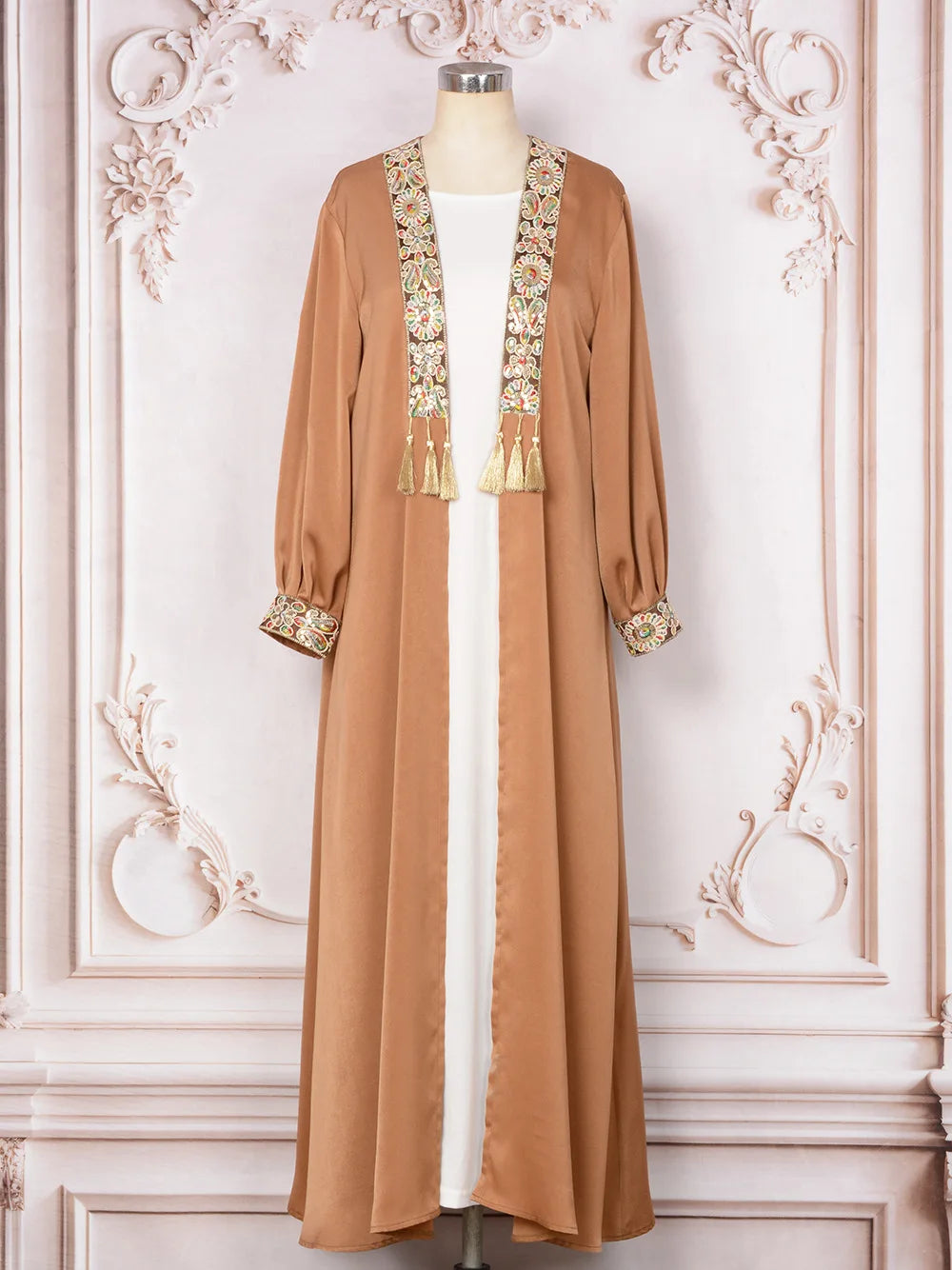 Uni New Floral Embroidery Abaya Saudi Women Dubai Bundled Sleeve Kaftan Tassel Two-piece set Abaya