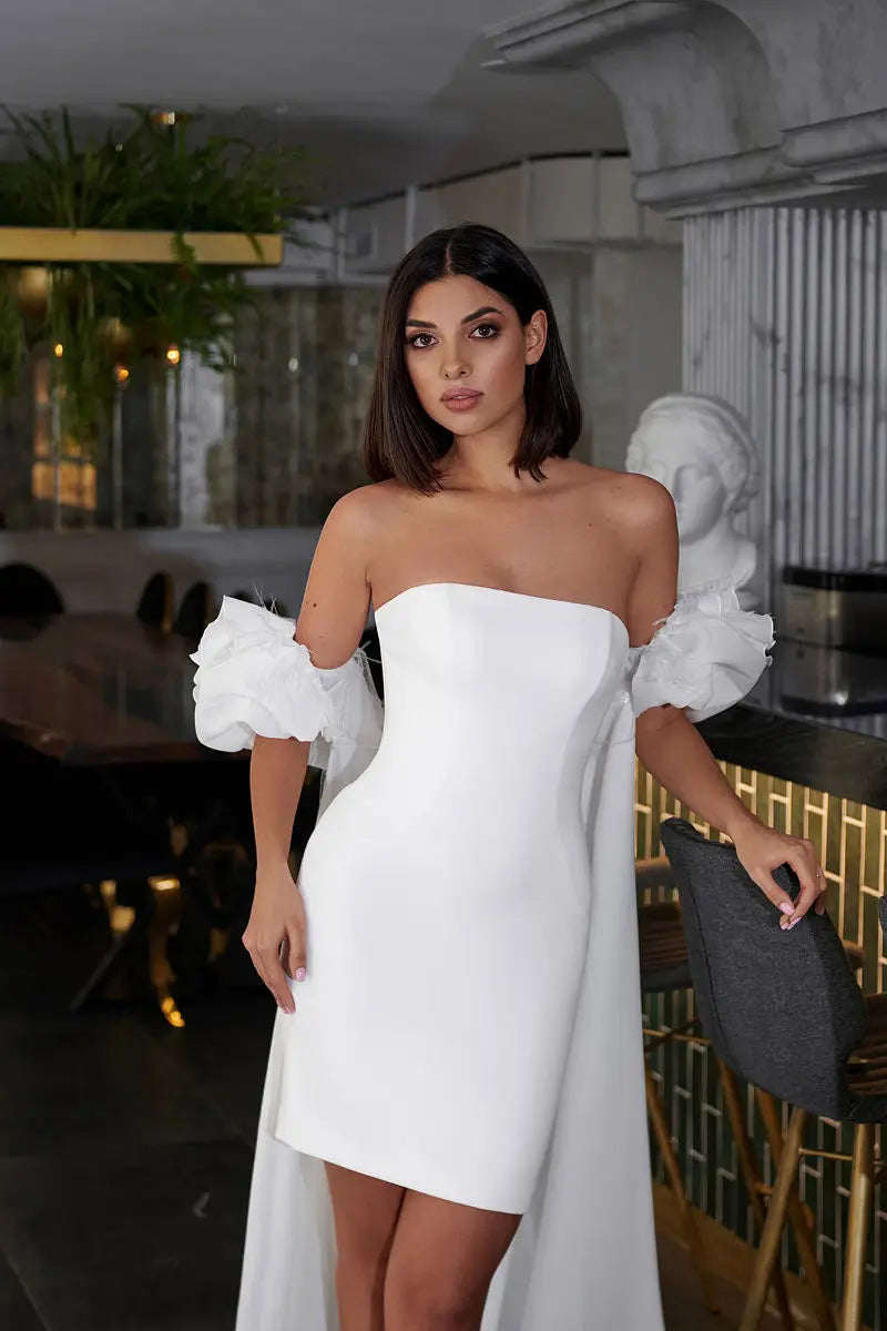 Short Strapless Satin Wedding Dress Puff Sleeve Bridal Gowns Detachable Train Elegant Sexy Beach Custom Robe De Mariee