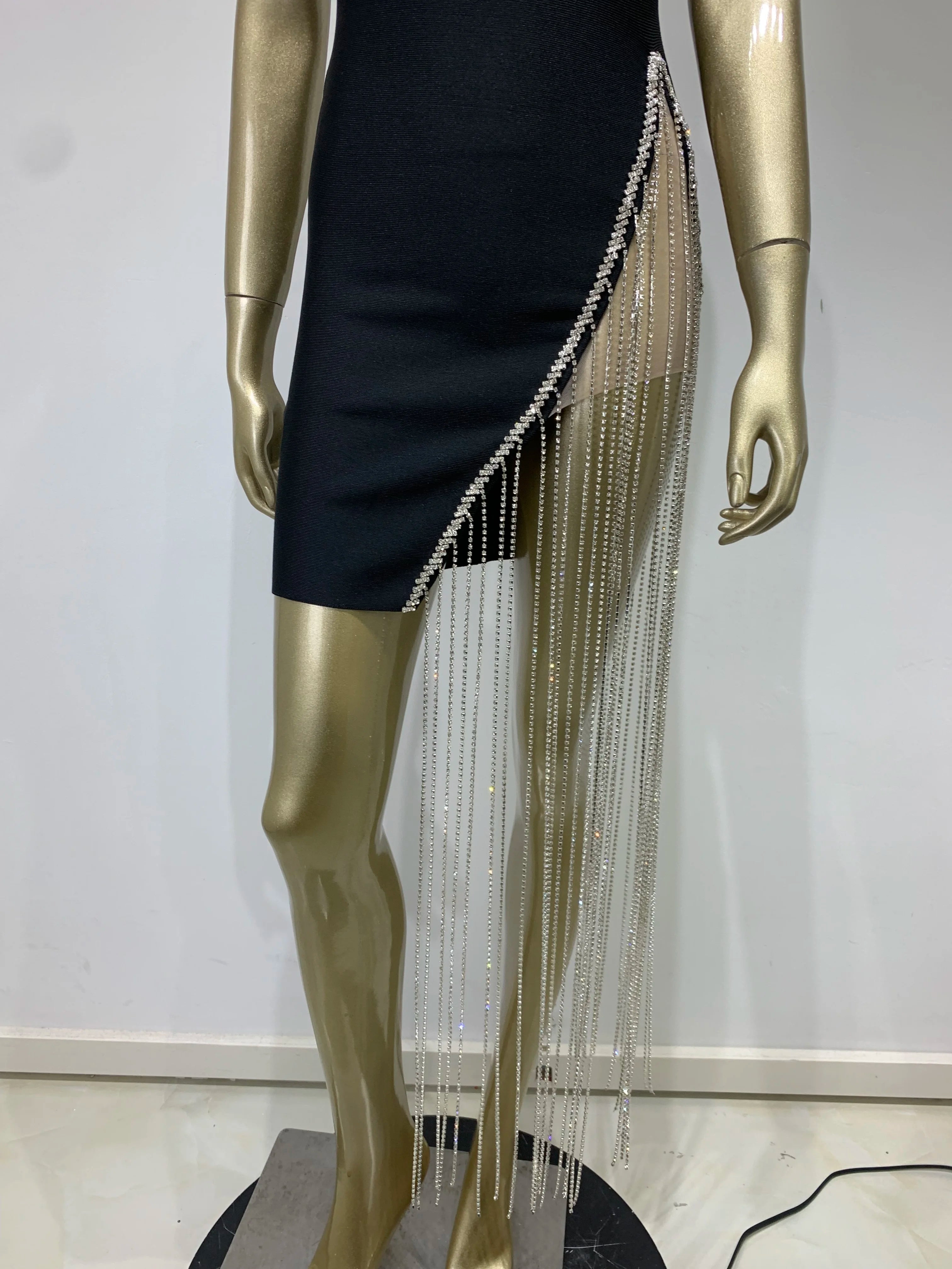 Luxury Women Summer Sexy Strapless Diamonds Crystal Black Mini Bodycon Bandage Dress Elegant Evening Club Party Dress