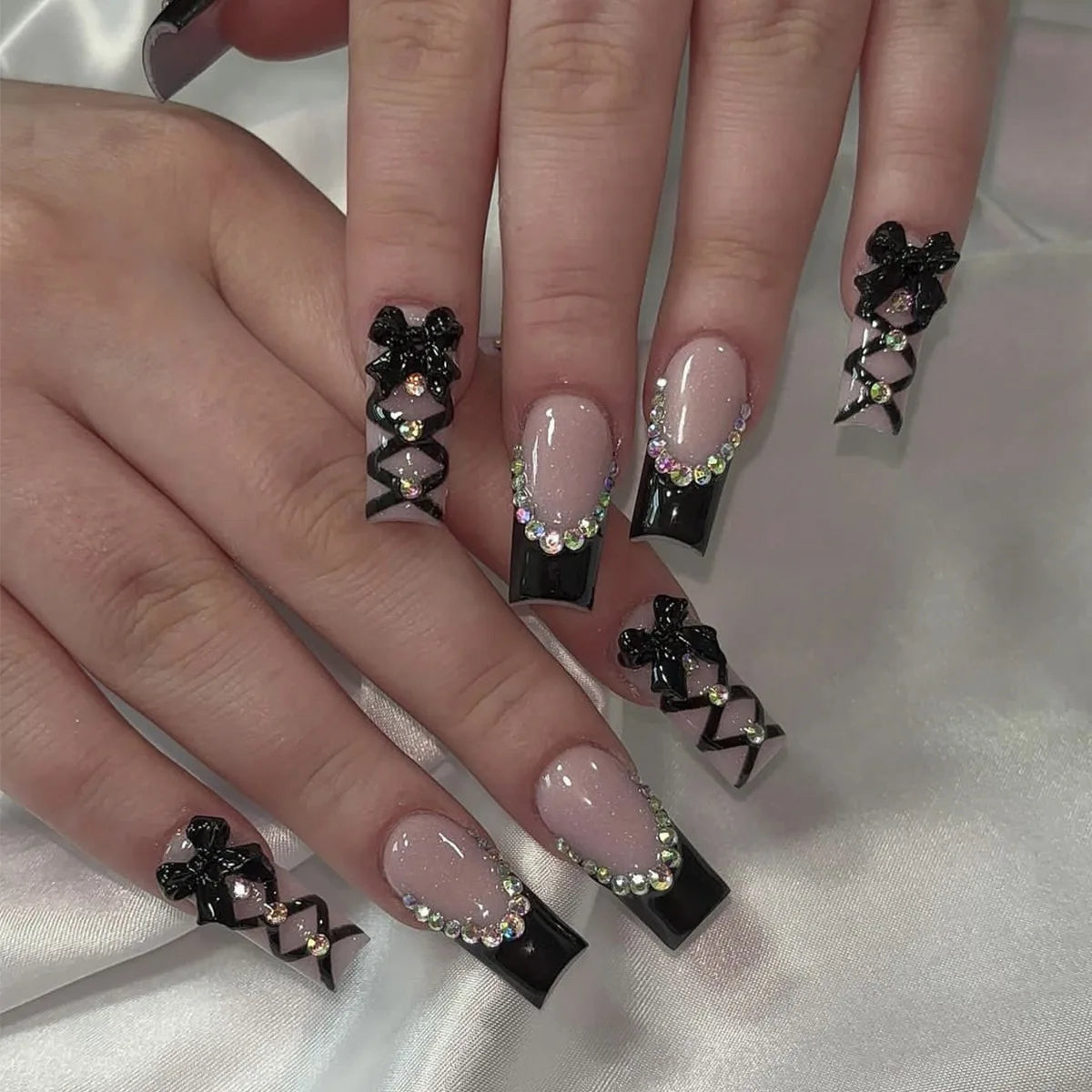 Black French Tips Press on Nails 3D White Bowknot Alloy Stars Designs Fake Nails Ballet Charms False Nails Korean Manicure 24Pcs